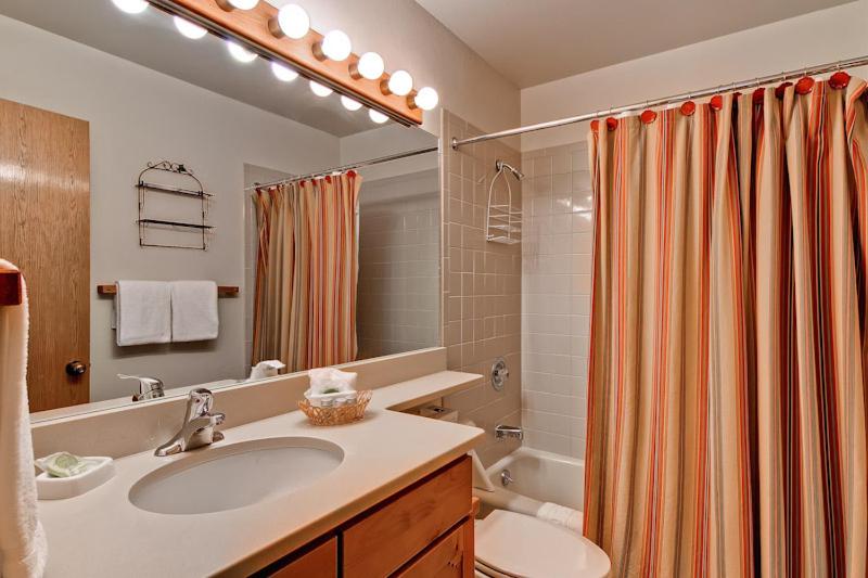 Two-Bedroom Suite photo 3