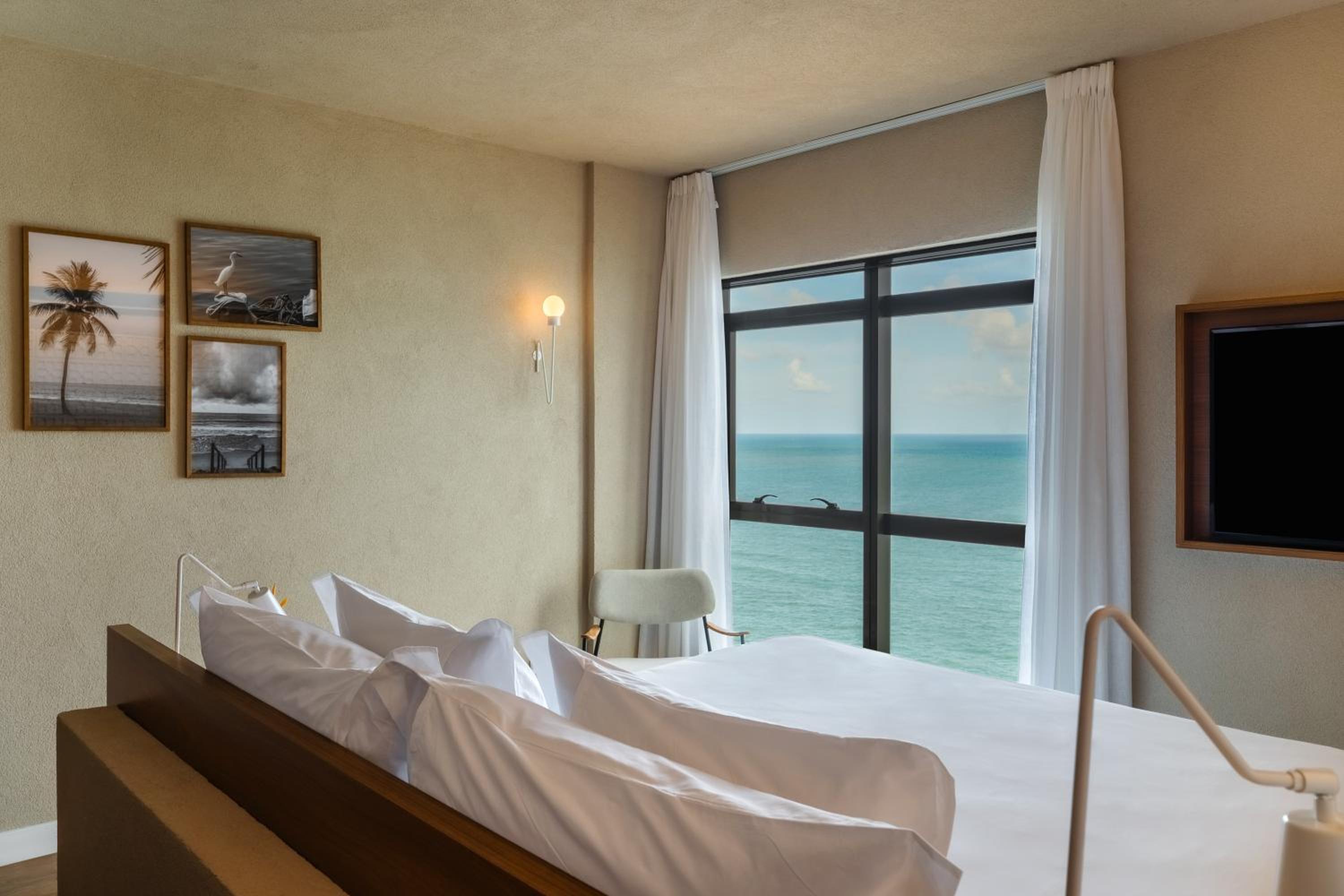 Deluxe Executive Room With 1 Double Bed