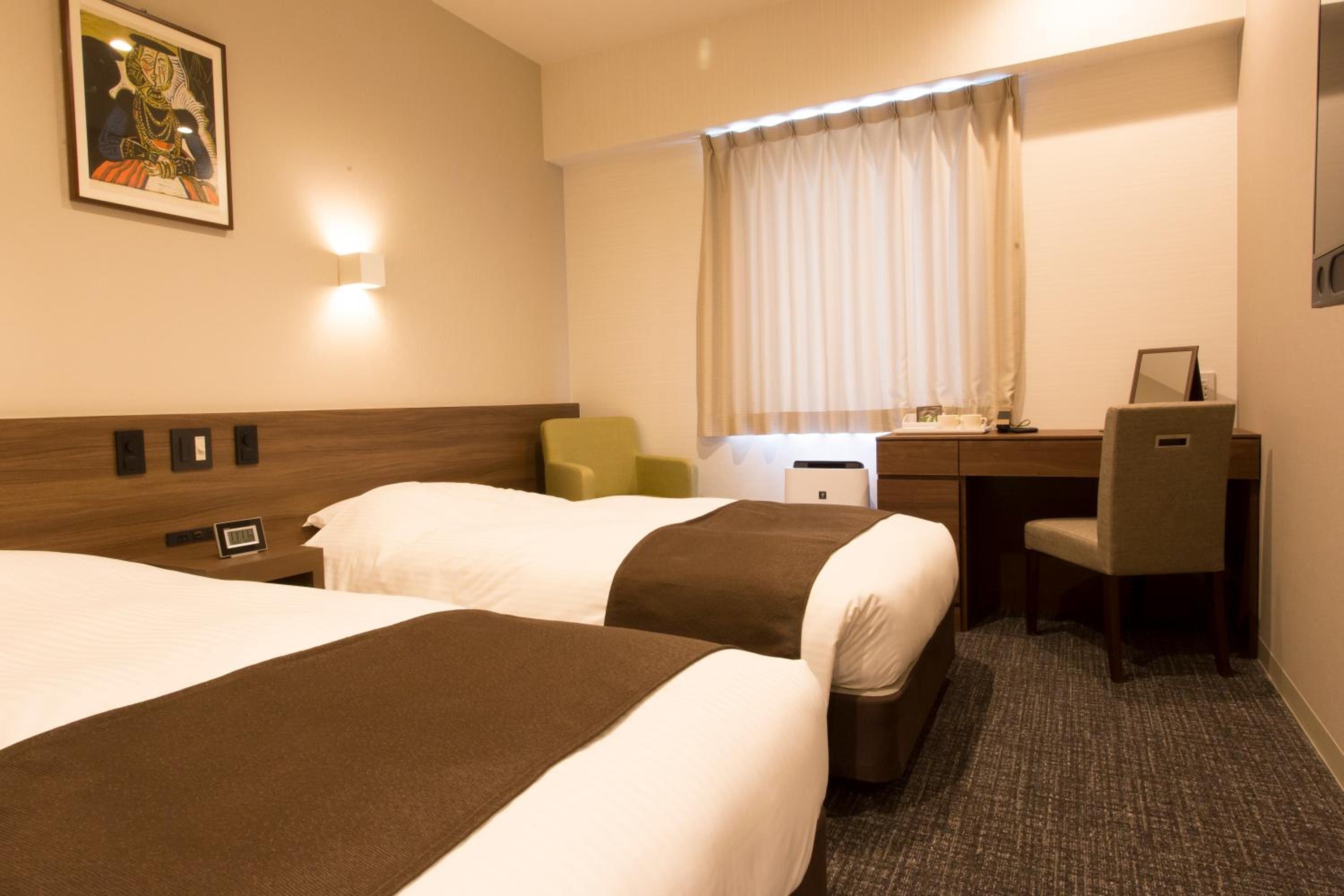 Standard Twin Room - Non-Smoking