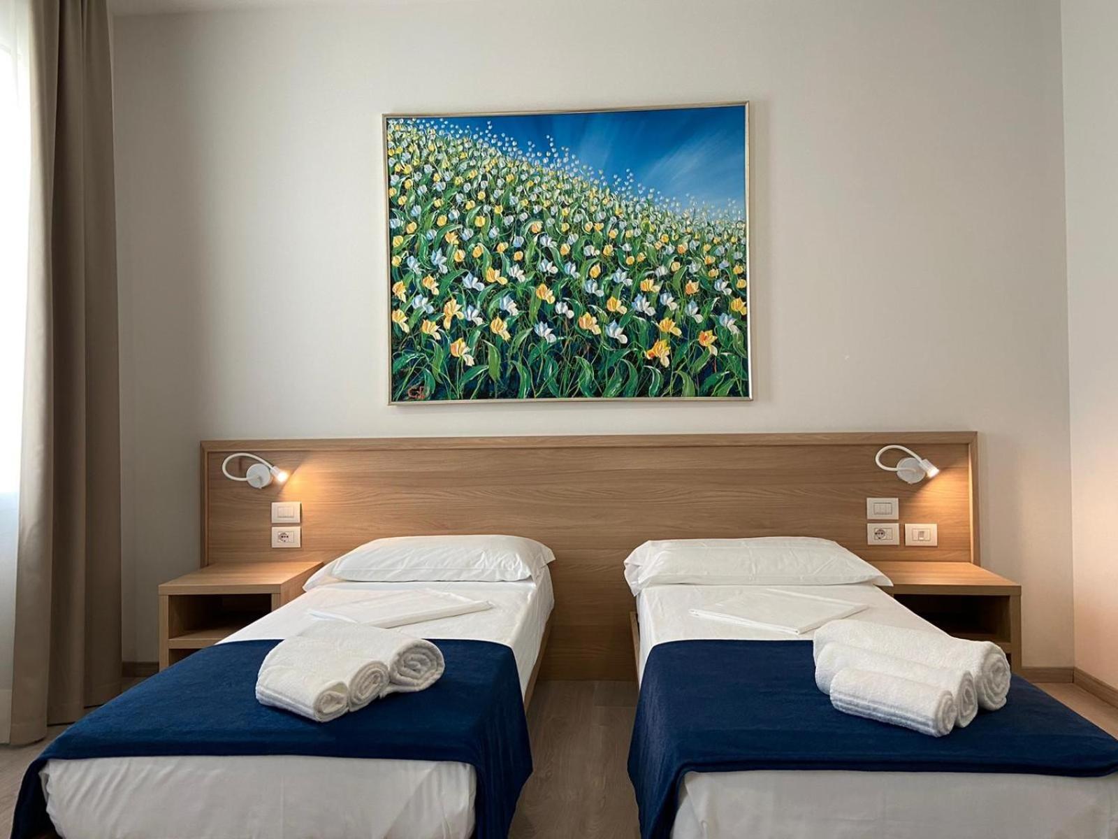 One-Bedroom Suite - Photo 1