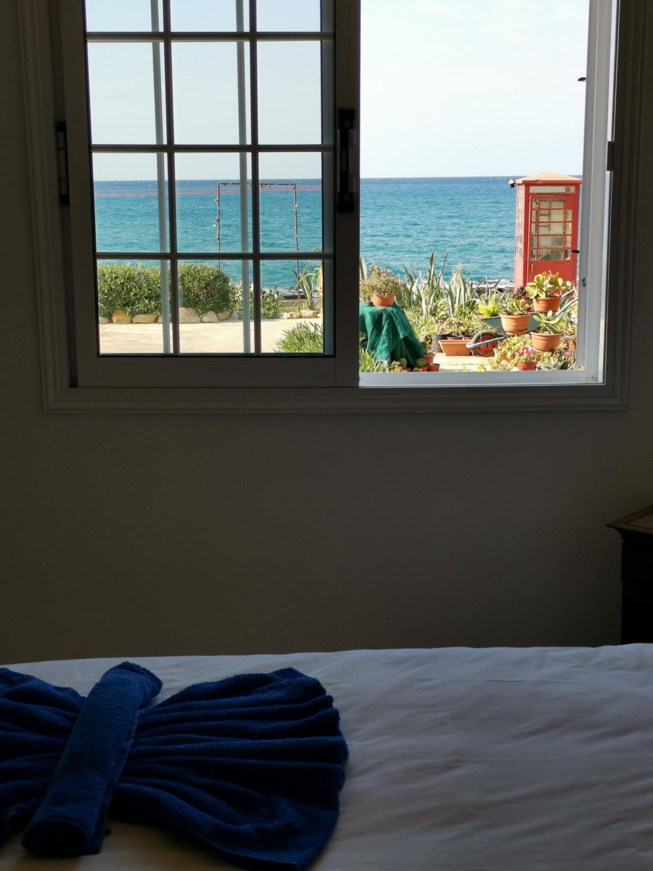 Apartment with Sea View - Photo 18