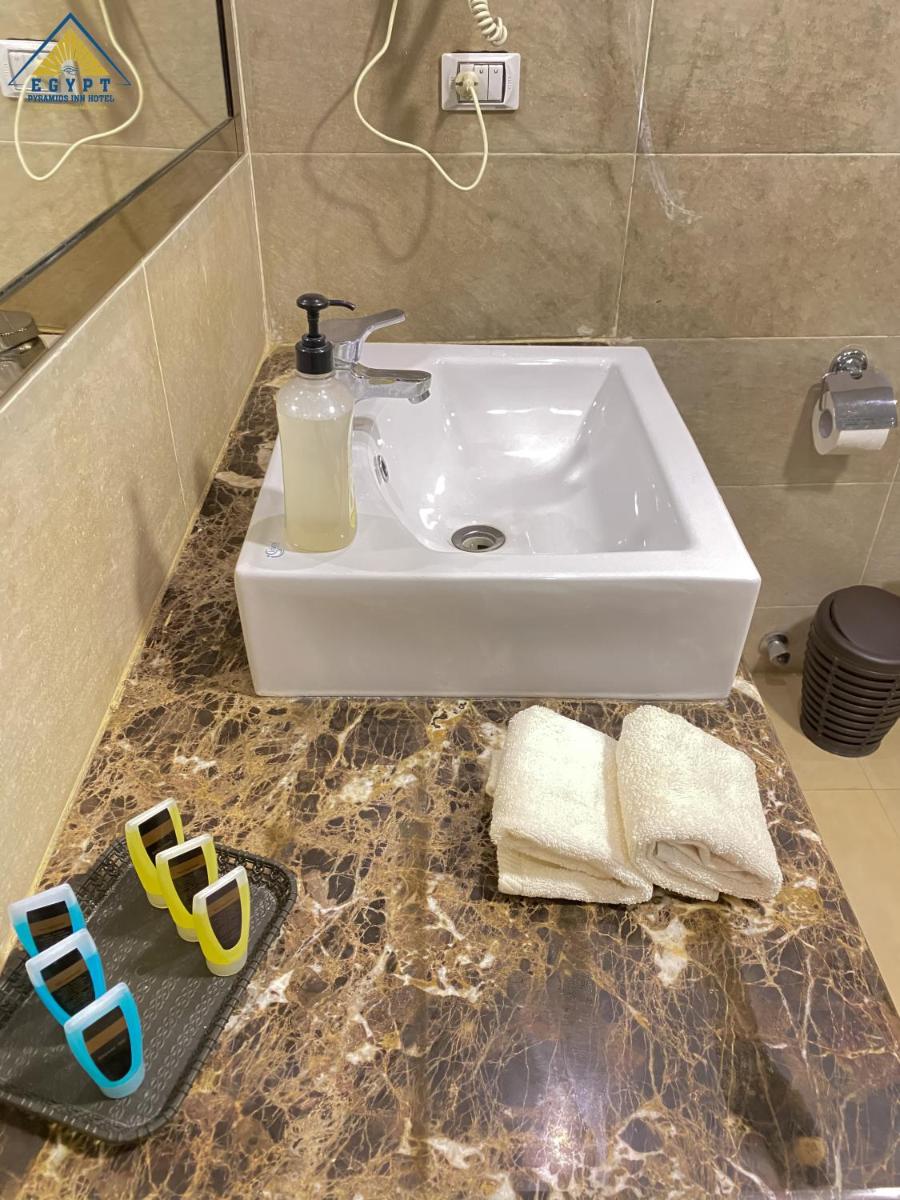 Deluxe Double or Twin Room - Photo 5