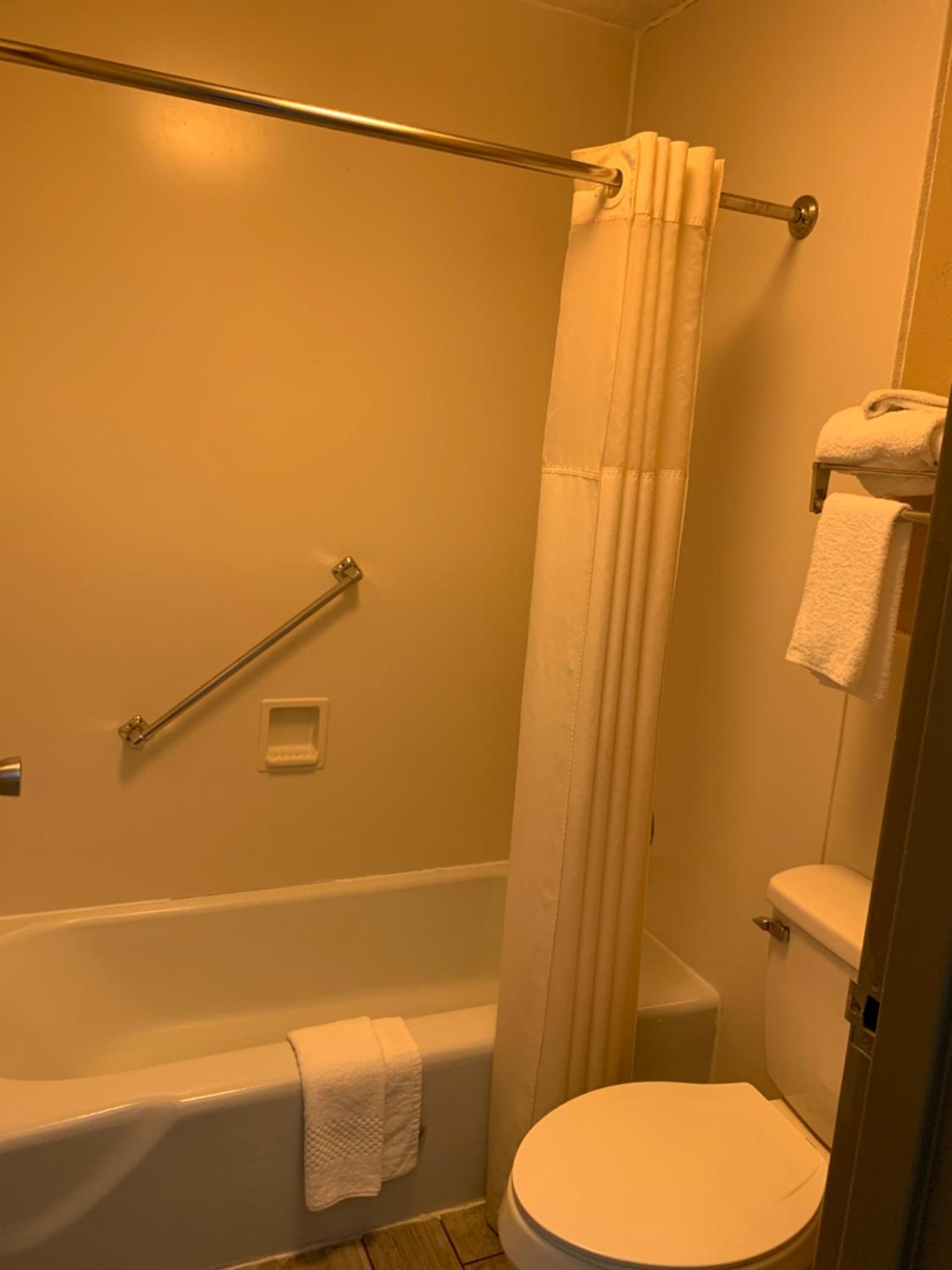 Double Room with Two Double Beds - Non-Smoking - Photo 6