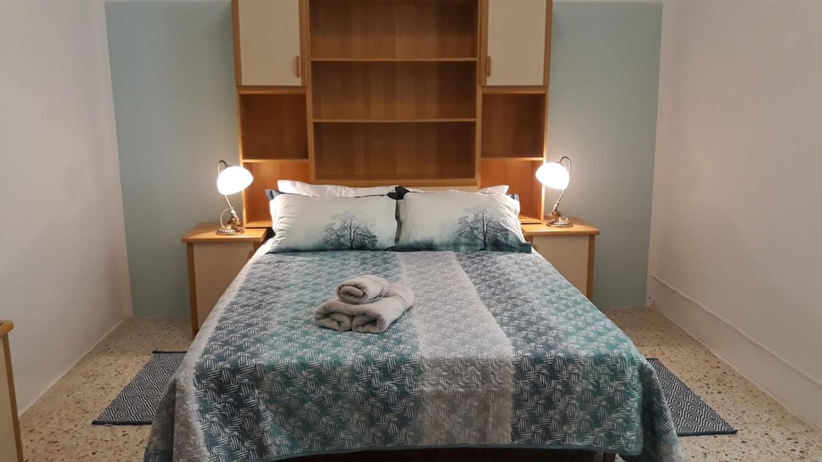 Double Room with Shared Bathroom photo 1