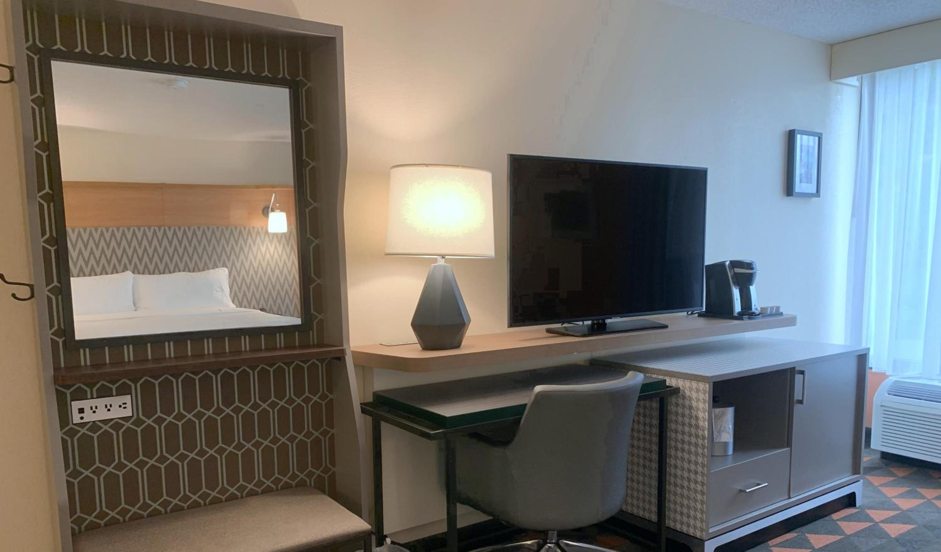 King Suite - Photo 4