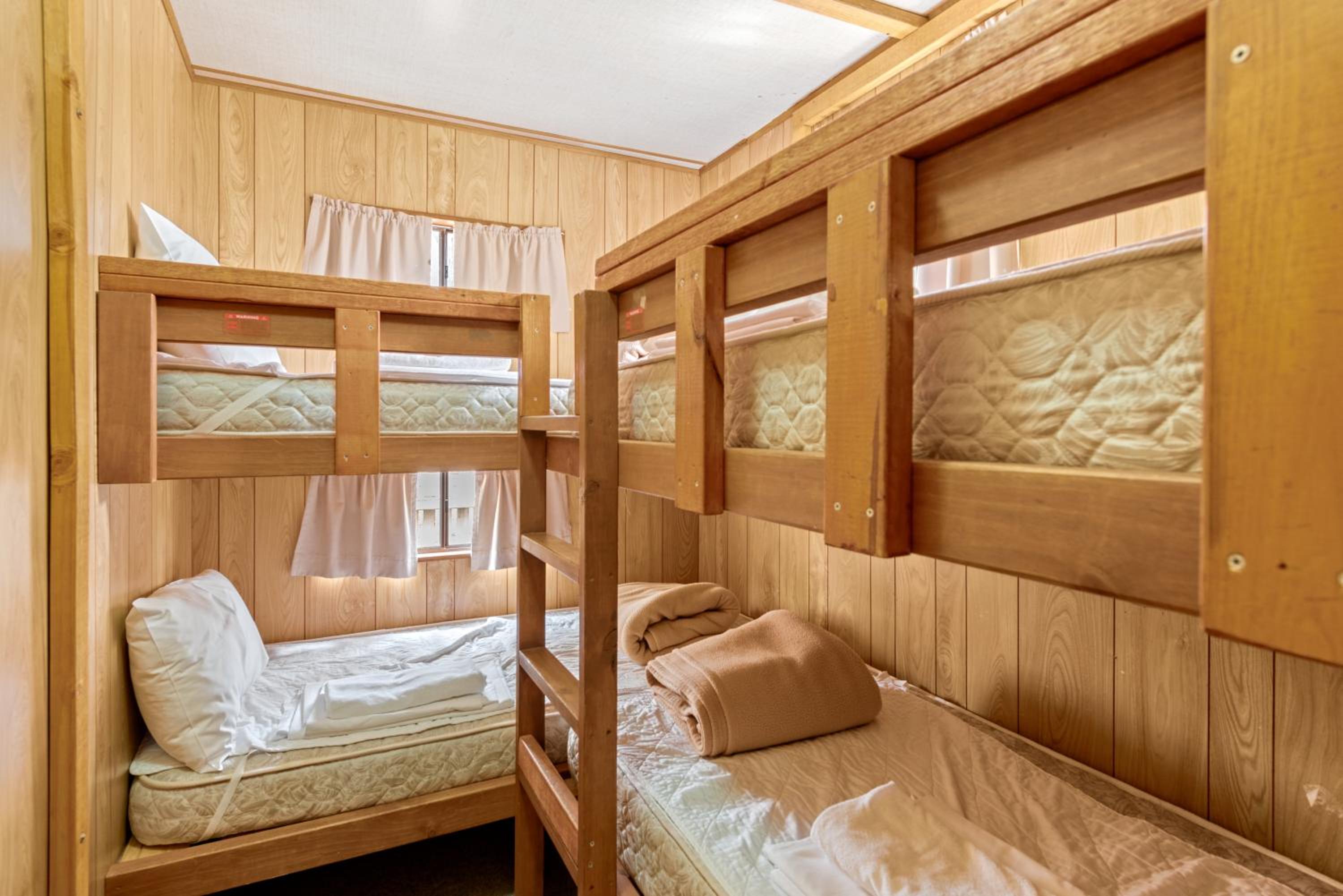 Standard 2 Bedroom Cabin - Sleeps 6 - Photo 3