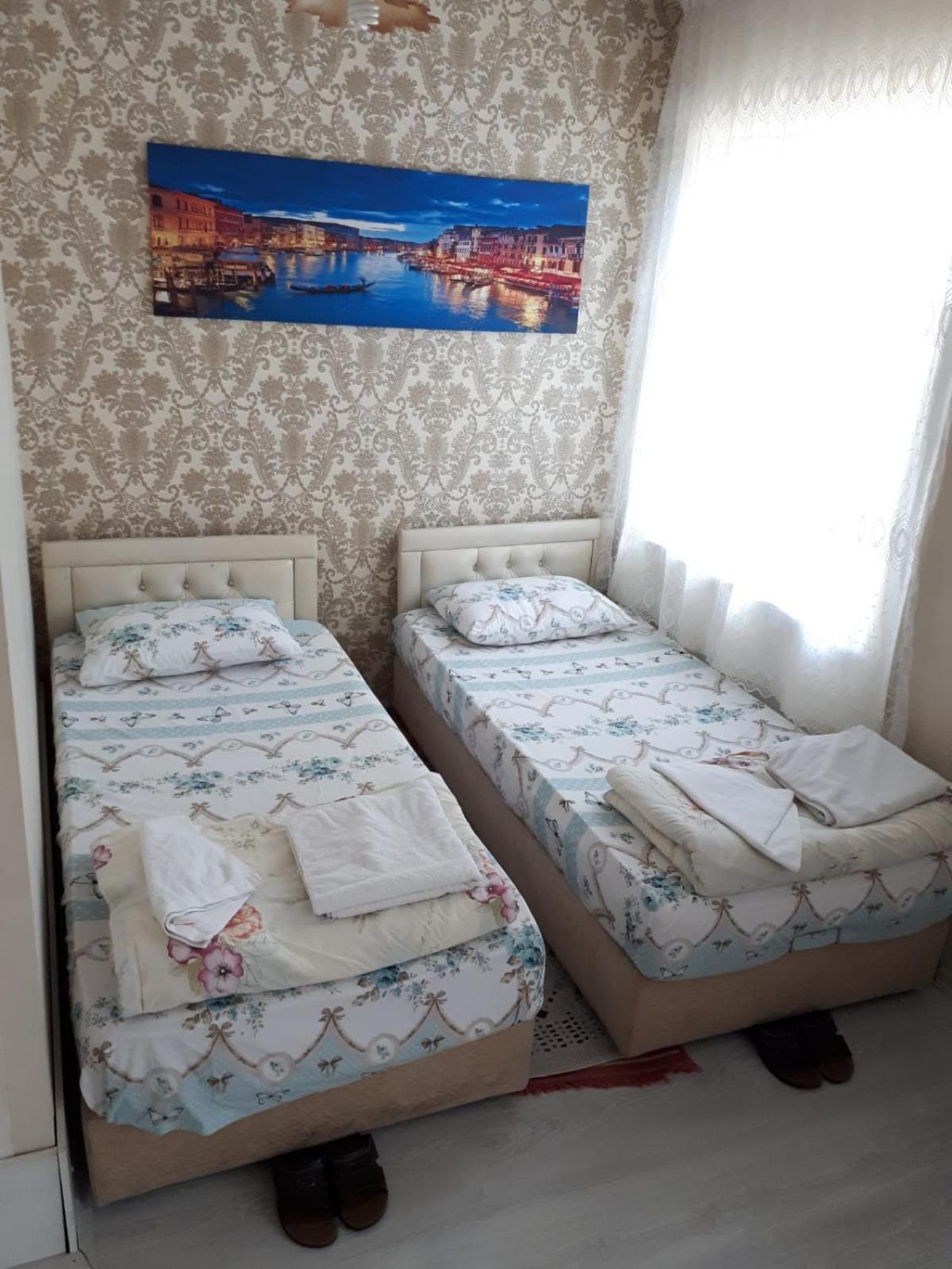 Double Room - Photo 3