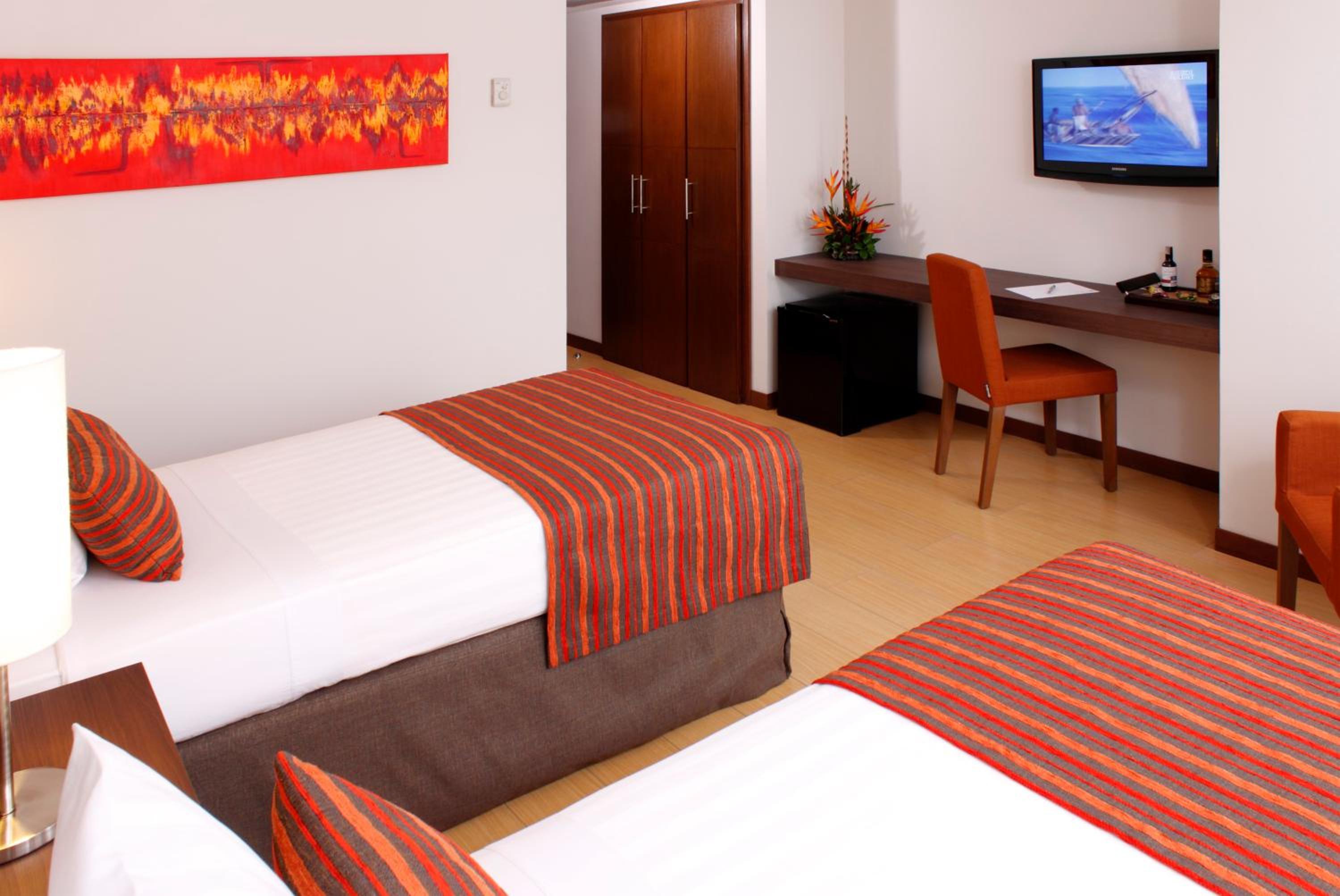 Standard Twin Room - Photo 2