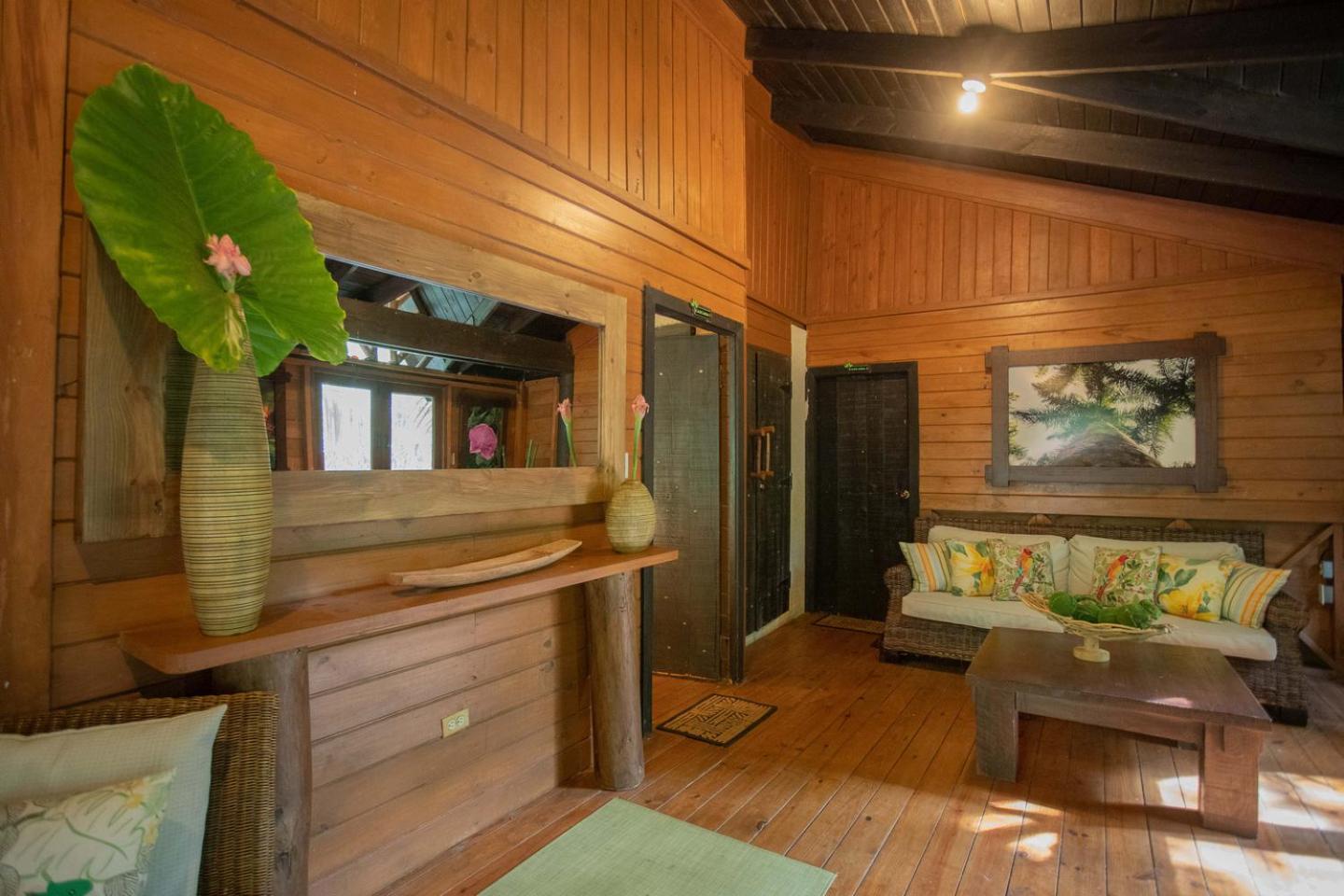 Deluxe Single Room with Balcony photo 1