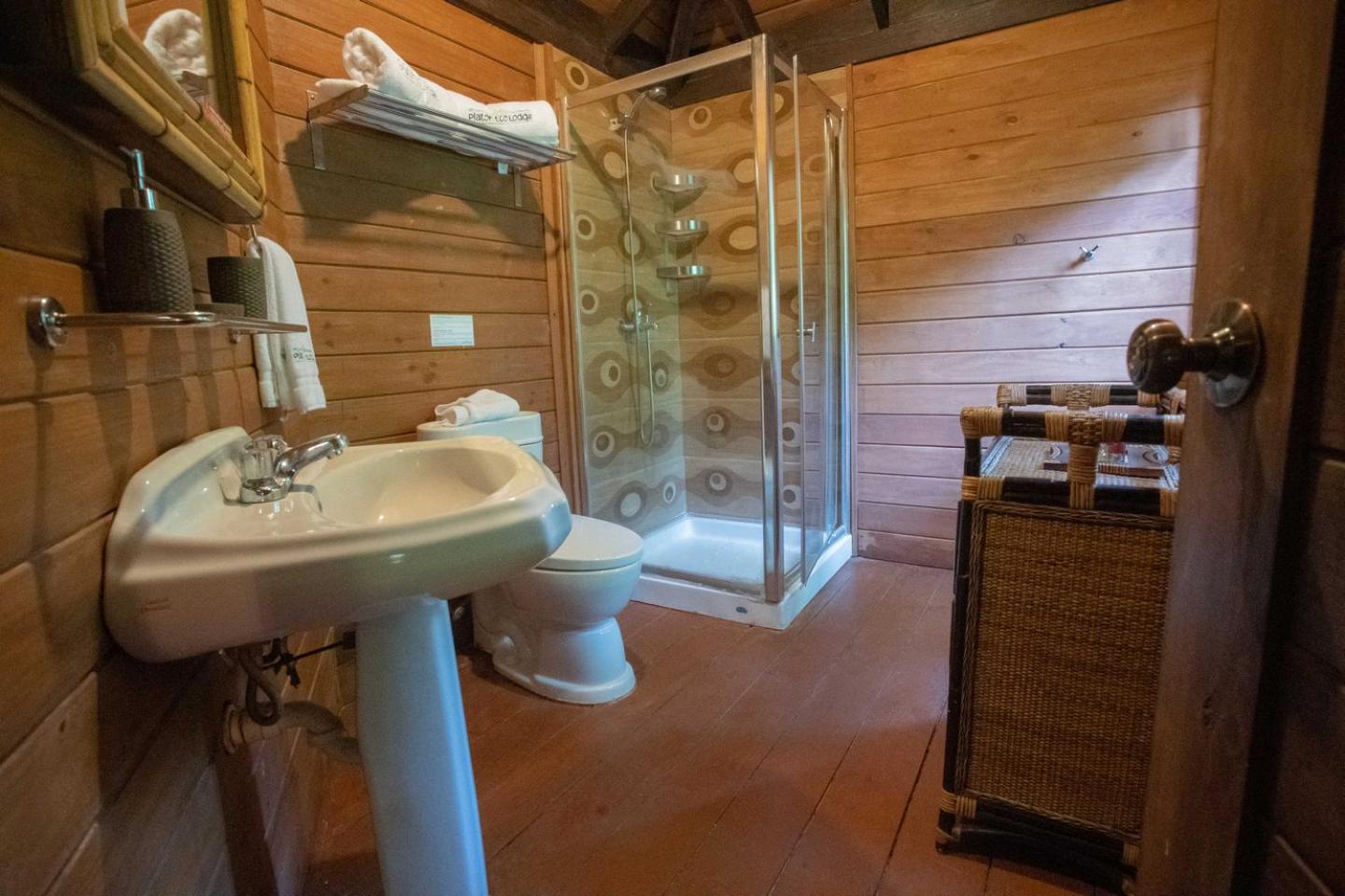 Superior King Suite photo 3