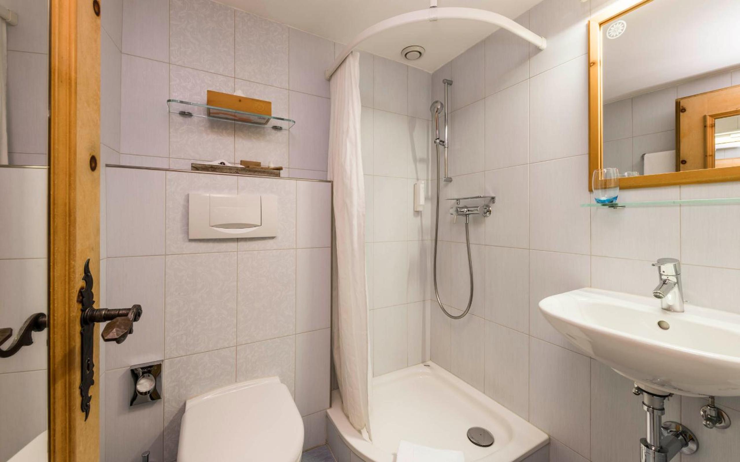 Classic Single Room - Photo 4