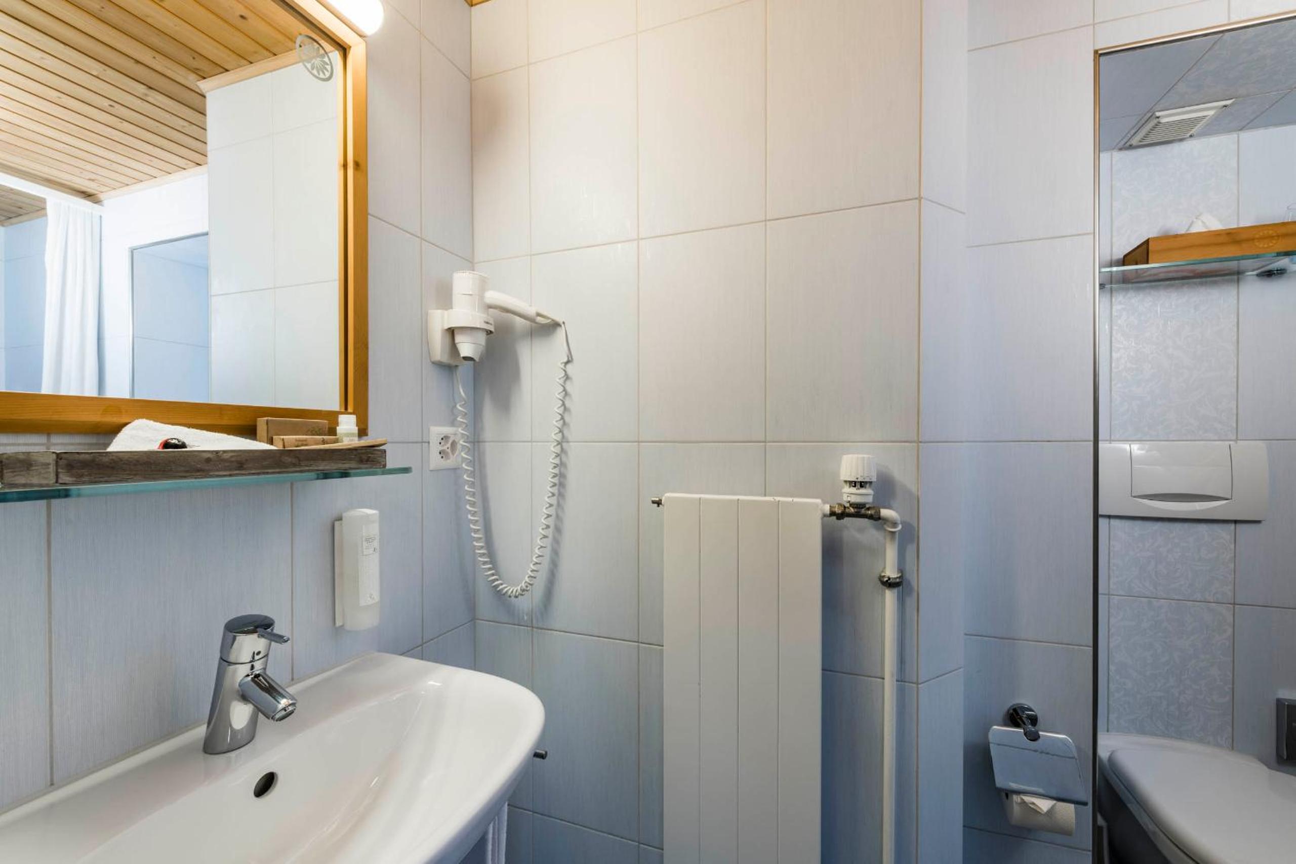 Classic Single Room - Photo 8