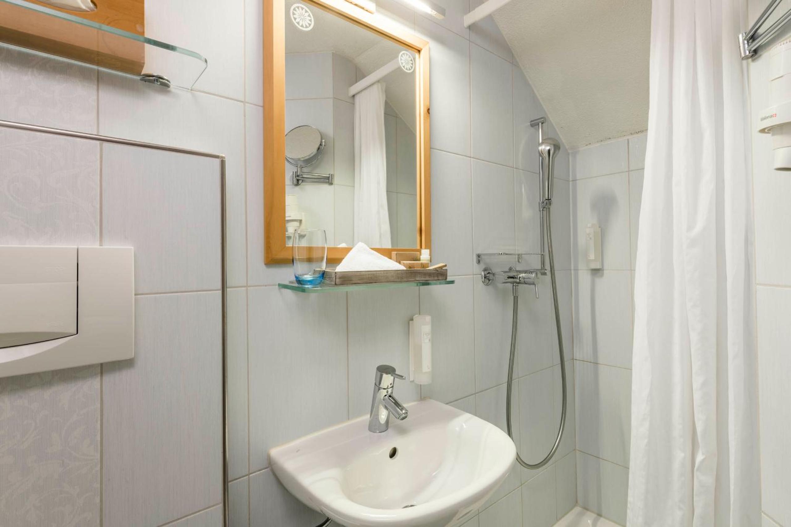 Classic Single Room - Photo 6