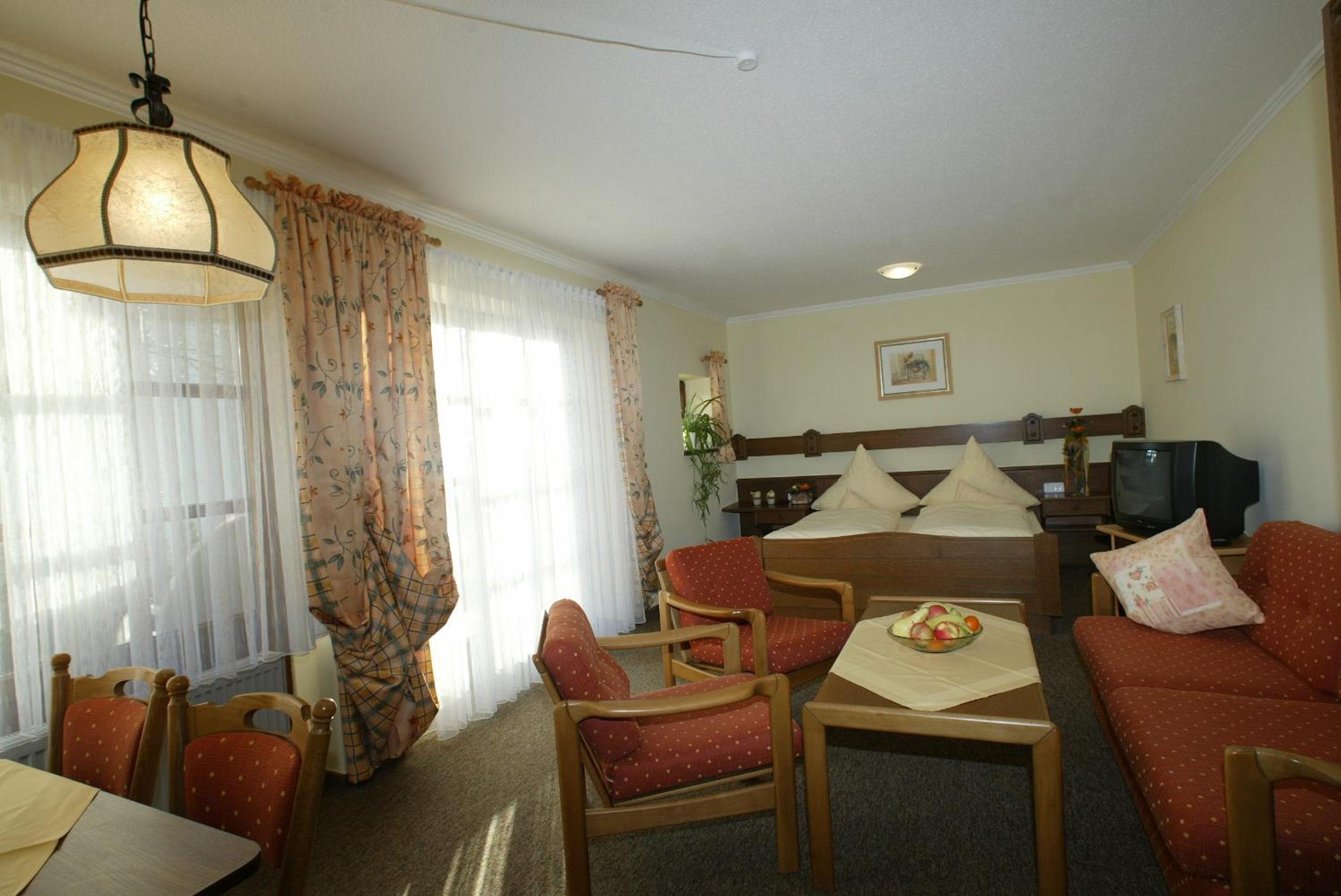 Double Room - Photo 4