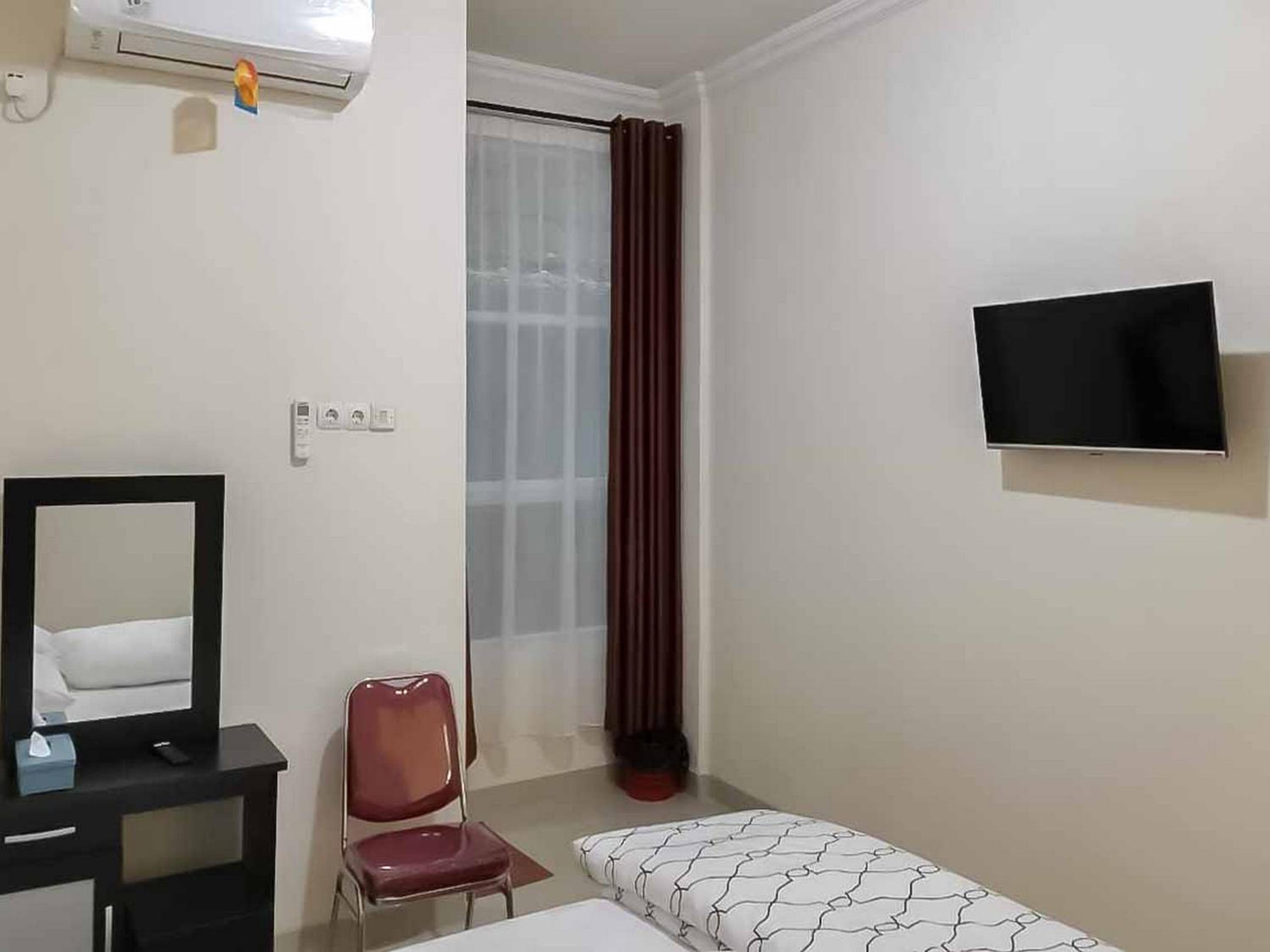 Standard Double Room - Photo 3