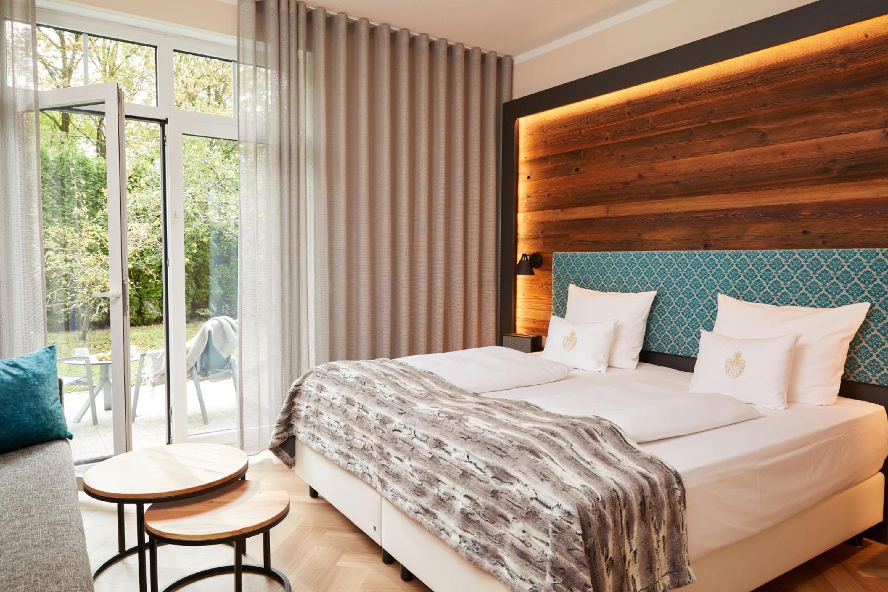 Standard Double or Twin Room with Balcony - Photo 1