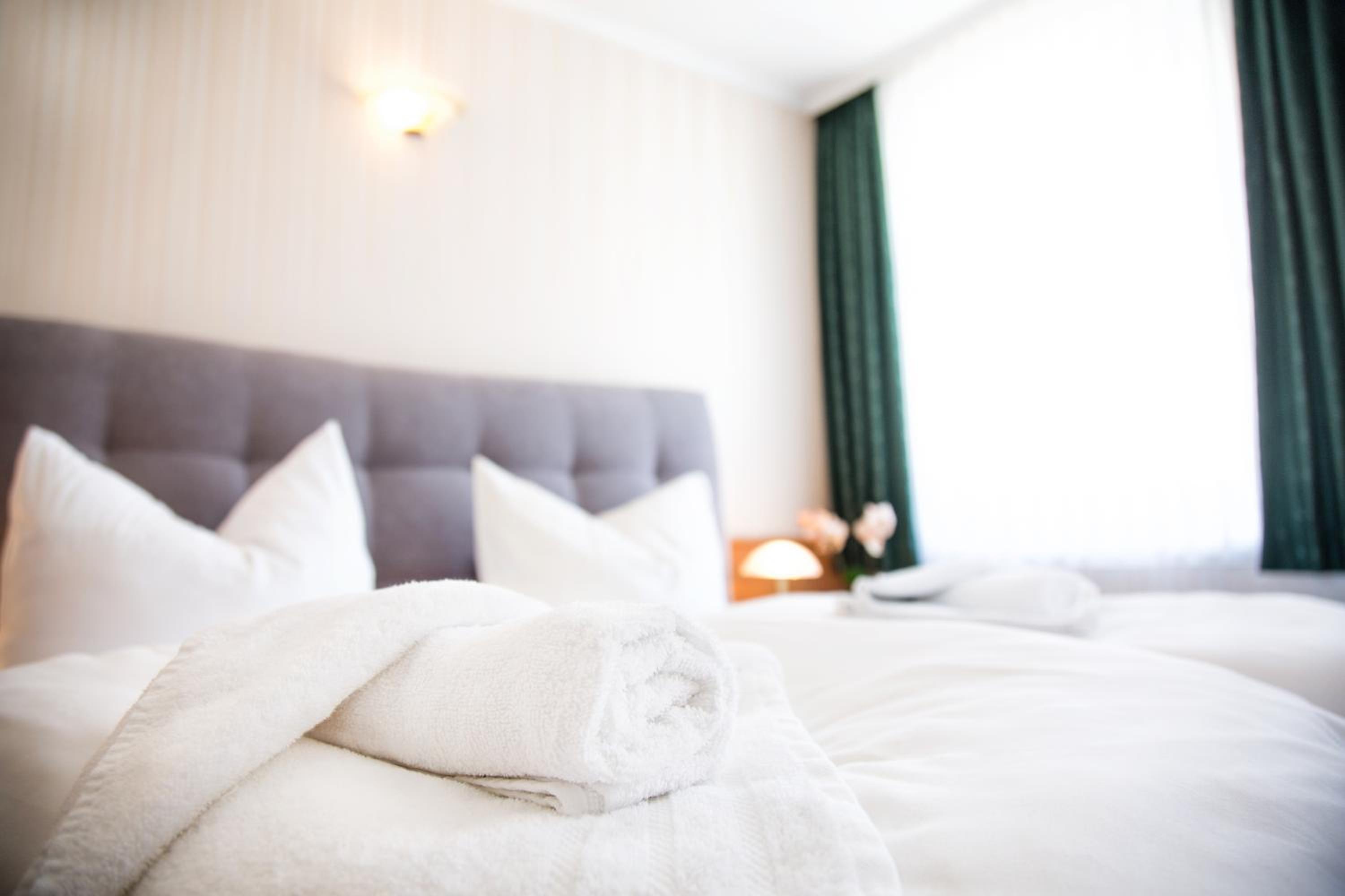 Standard Double Room - Photo 6