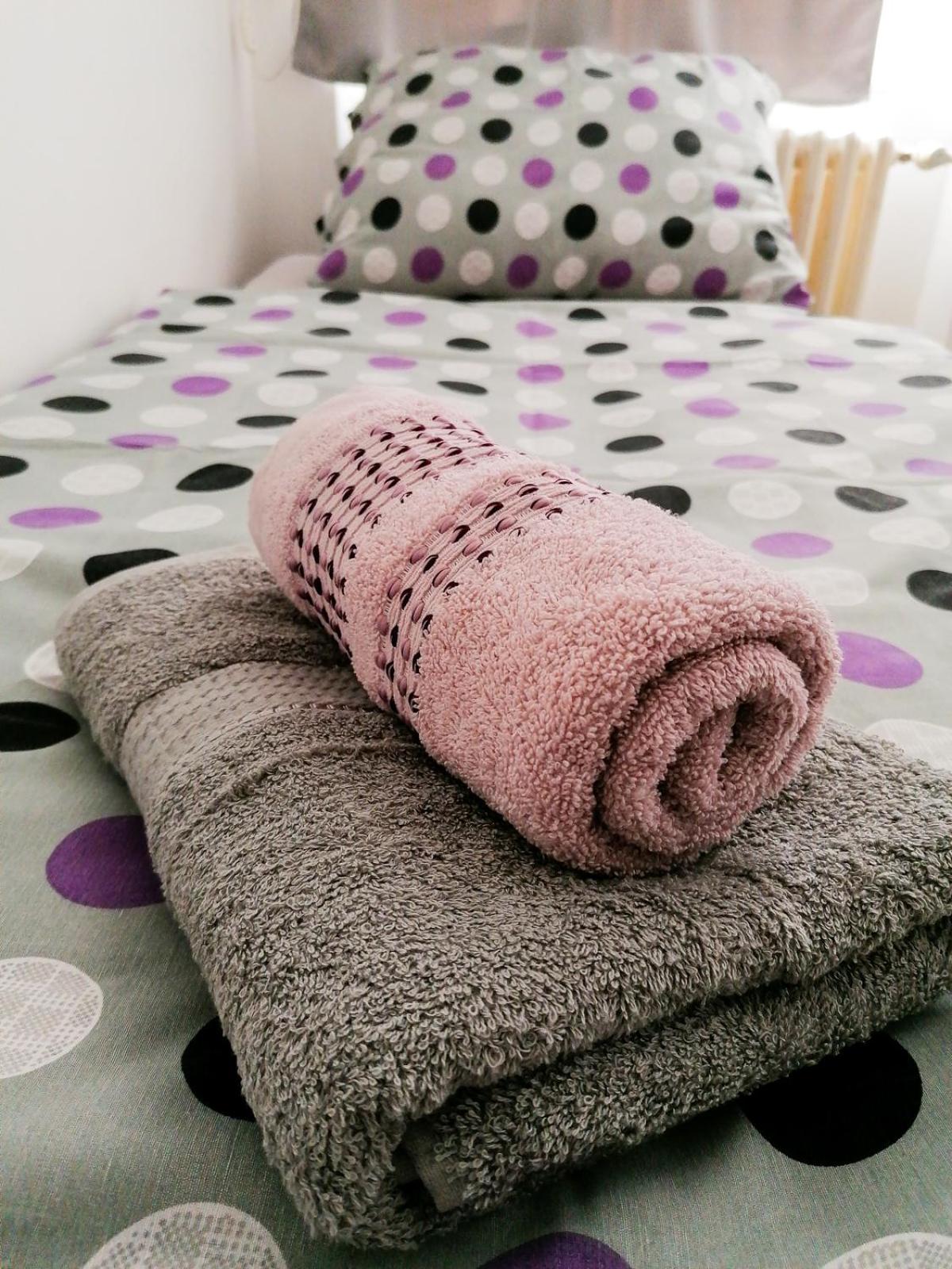 Standard Twin Room - Photo 3