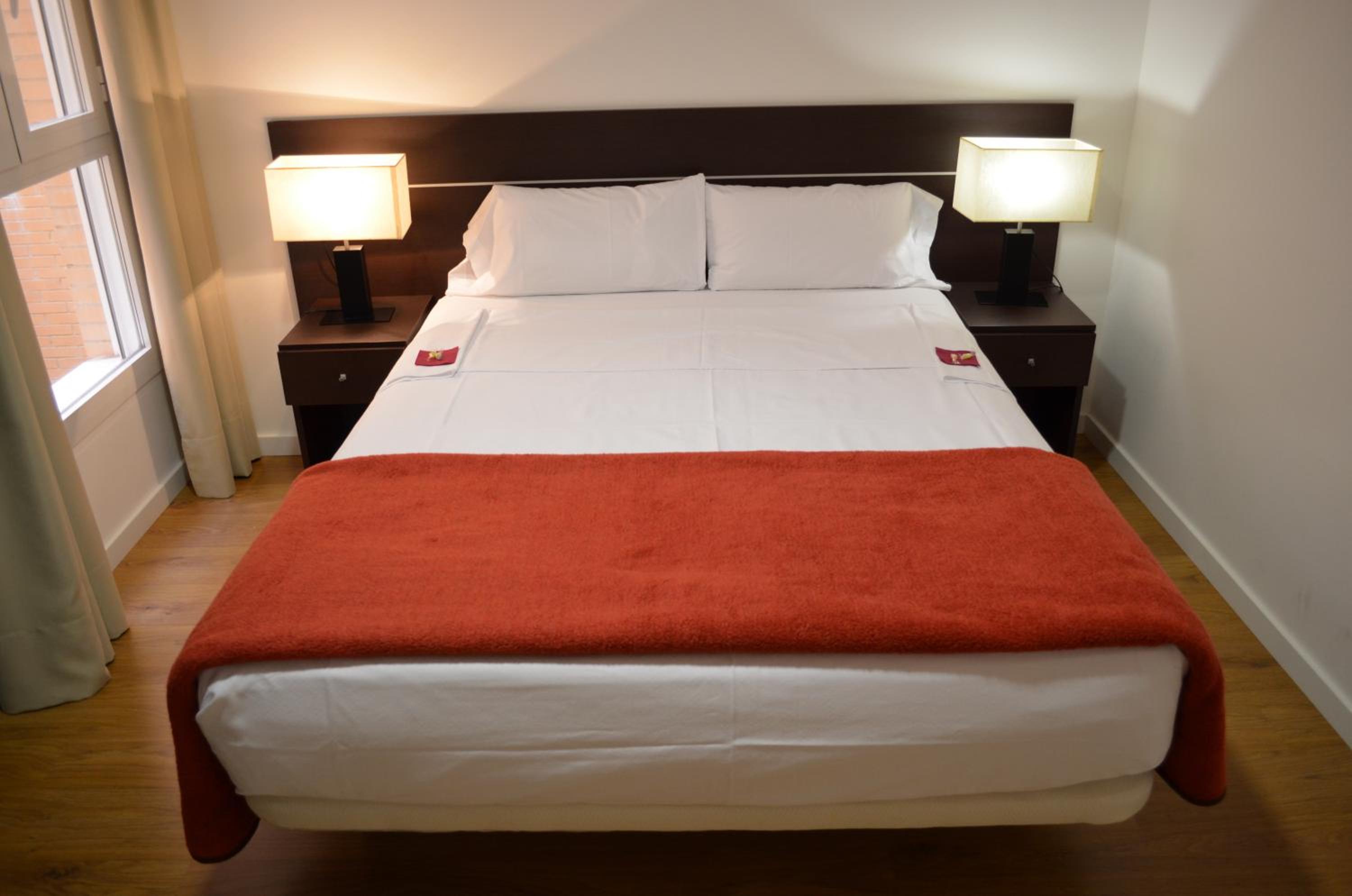 One-Bedroom Apartment - Photo 1