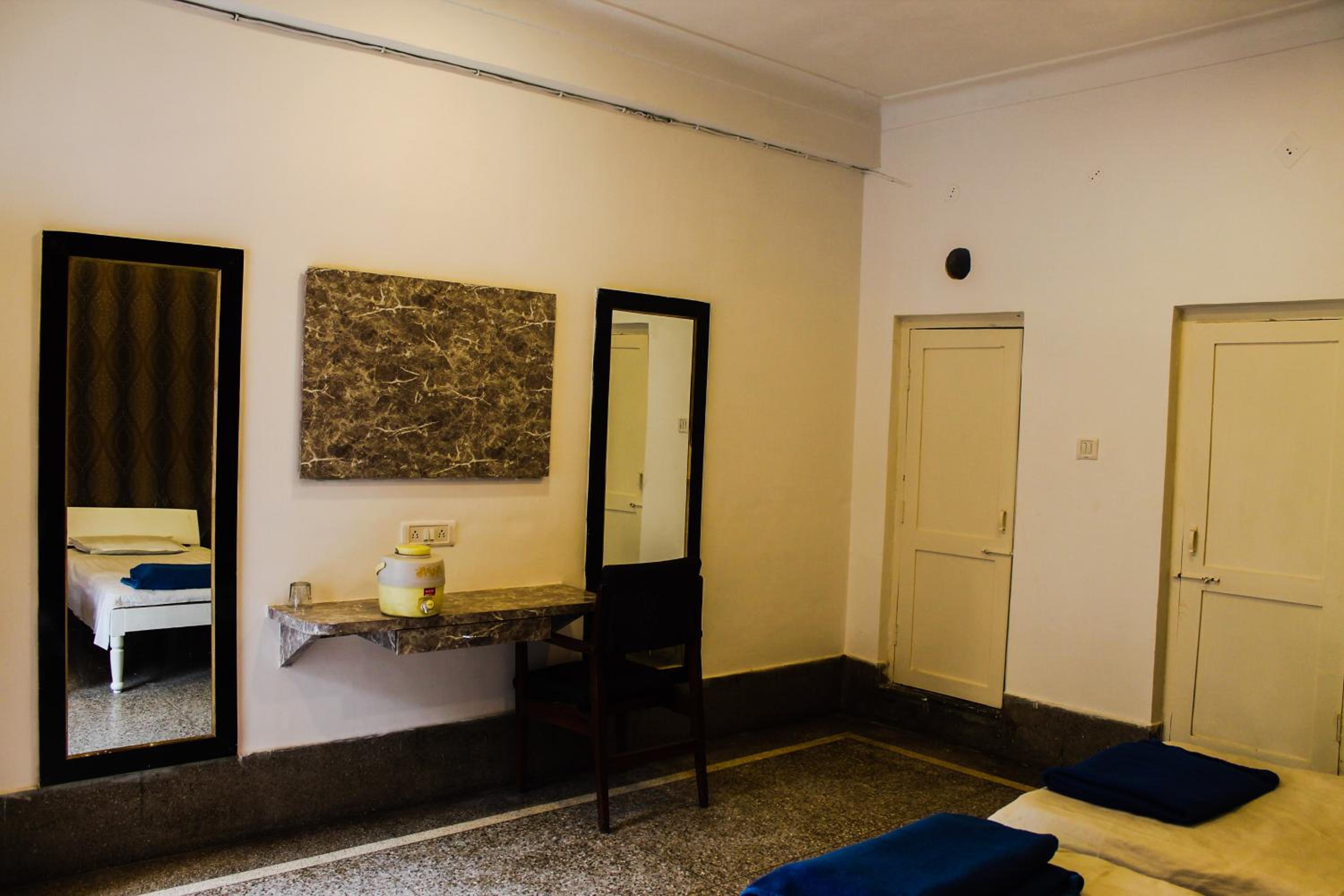 Standard Triple Room photo 3