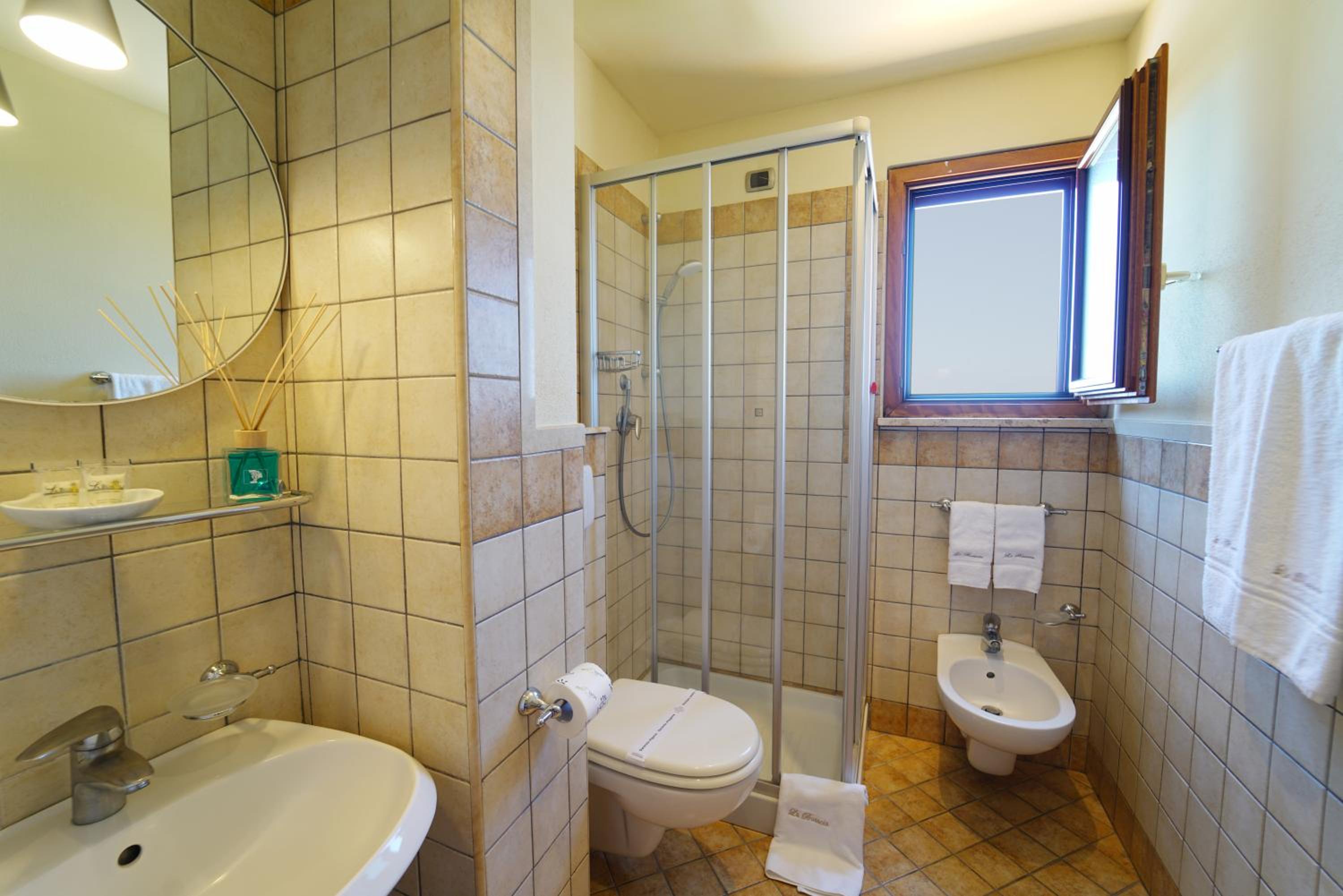 Economy Double or Twin Room - Photo 4