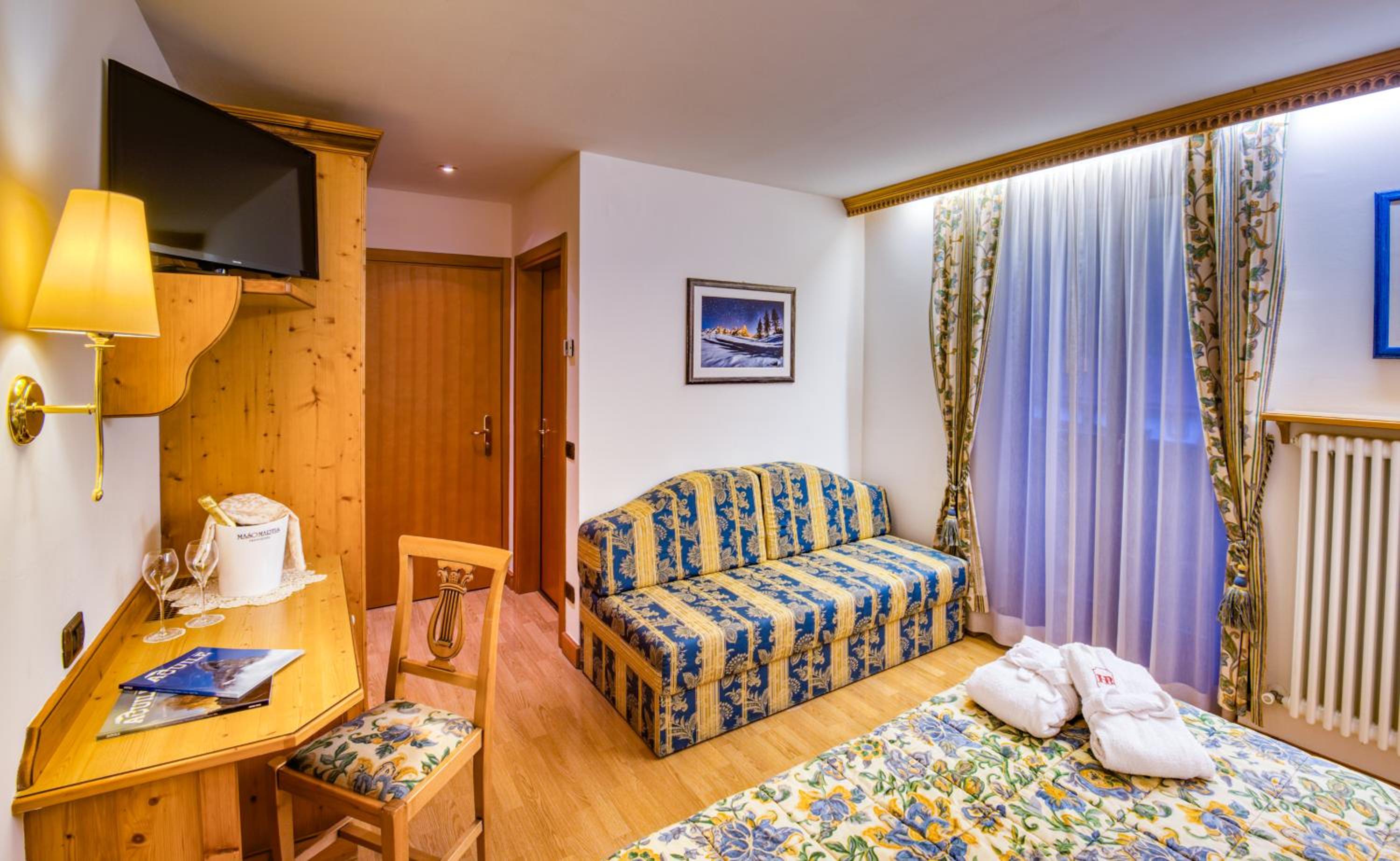 Triple Superior Room with Mountain View - Photo 1