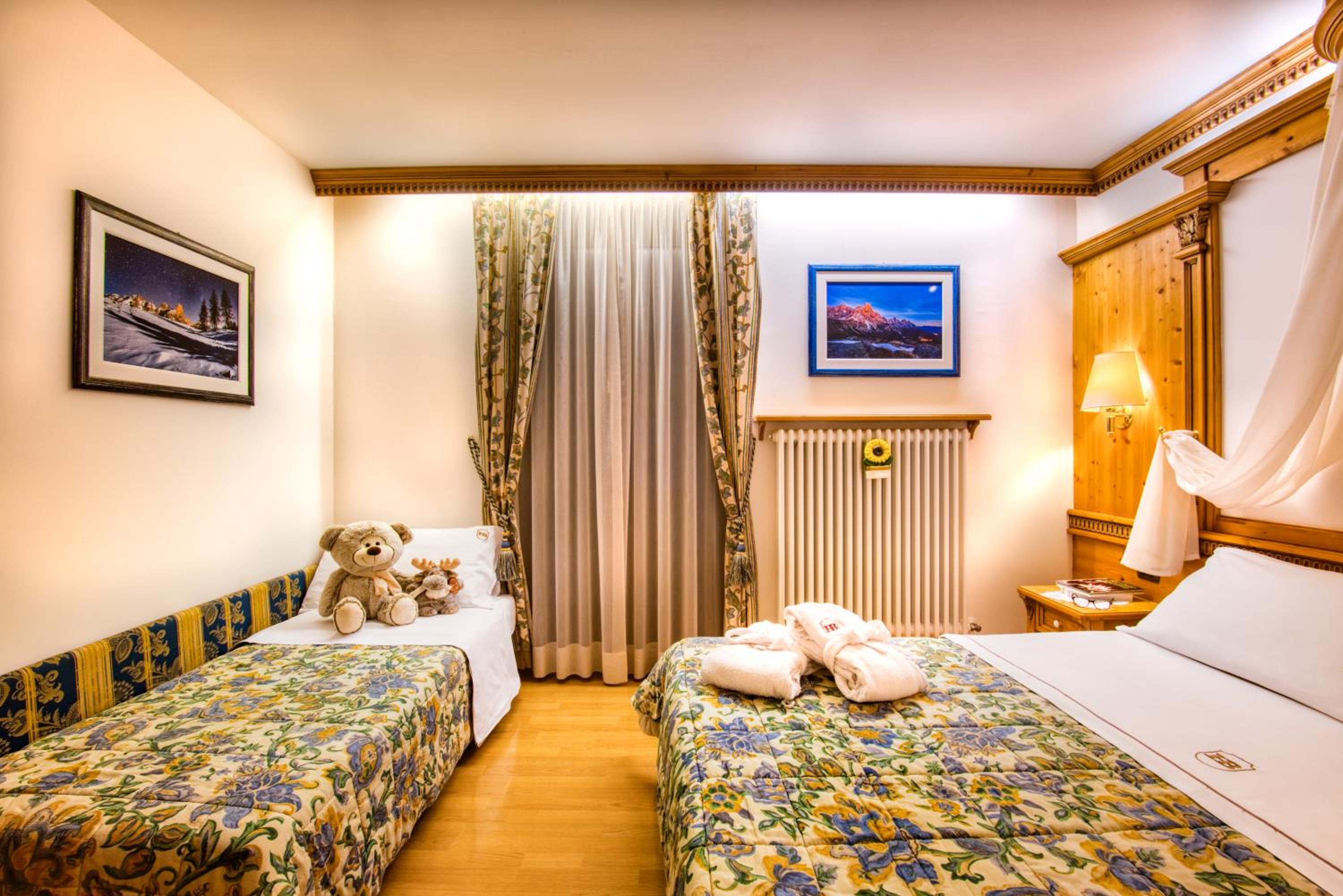 Triple Superior Room with Mountain View - Photo 8