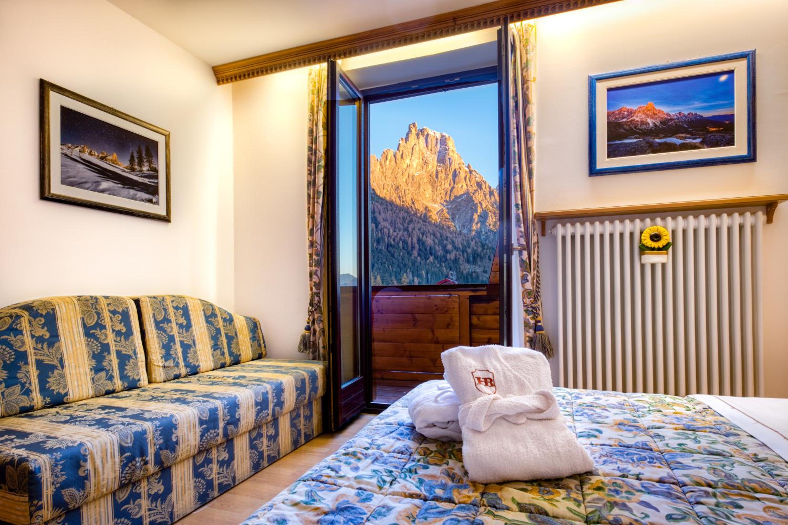 Triple Superior Room with Mountain View - Photo 5