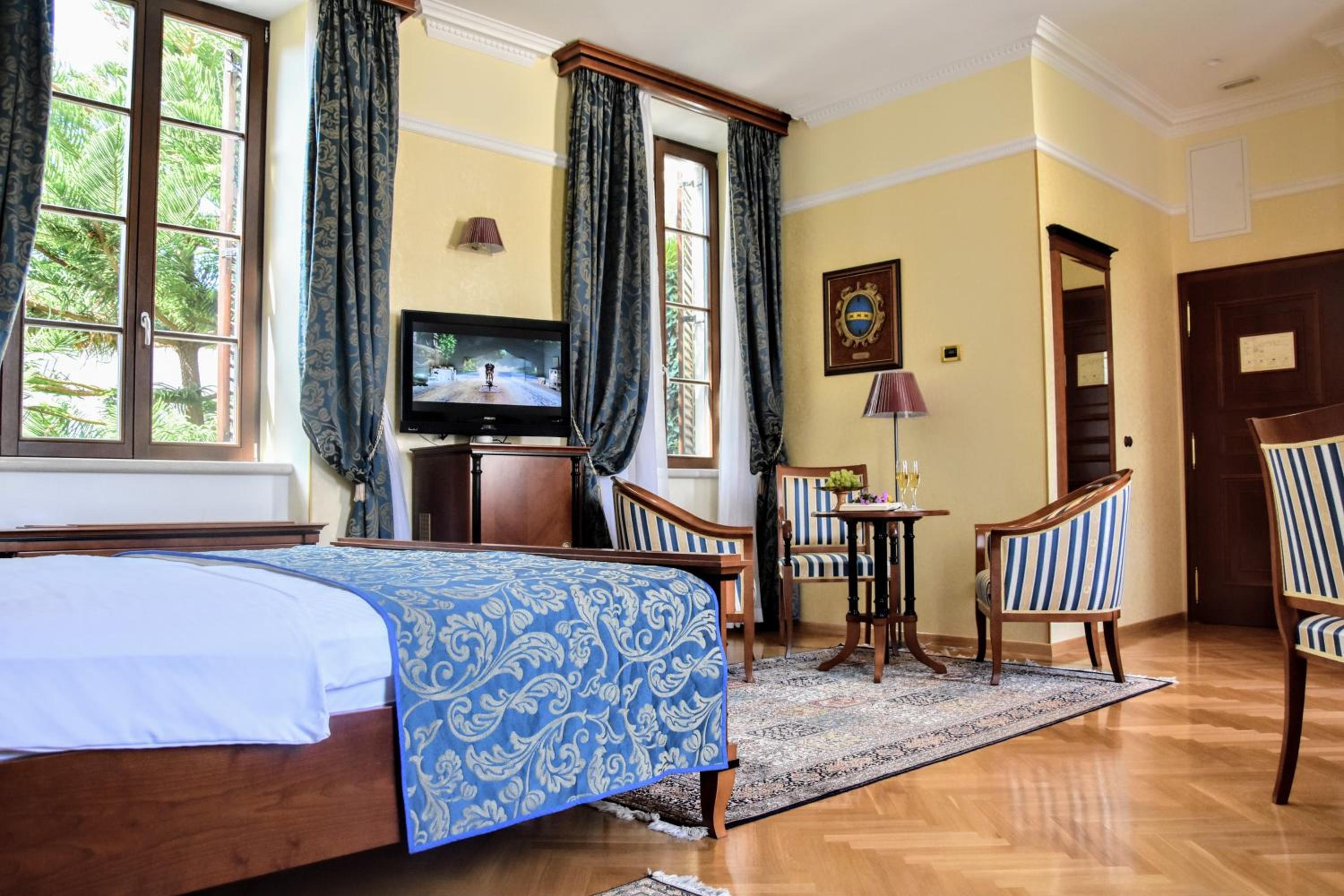 Deluxe Double Room photo 2