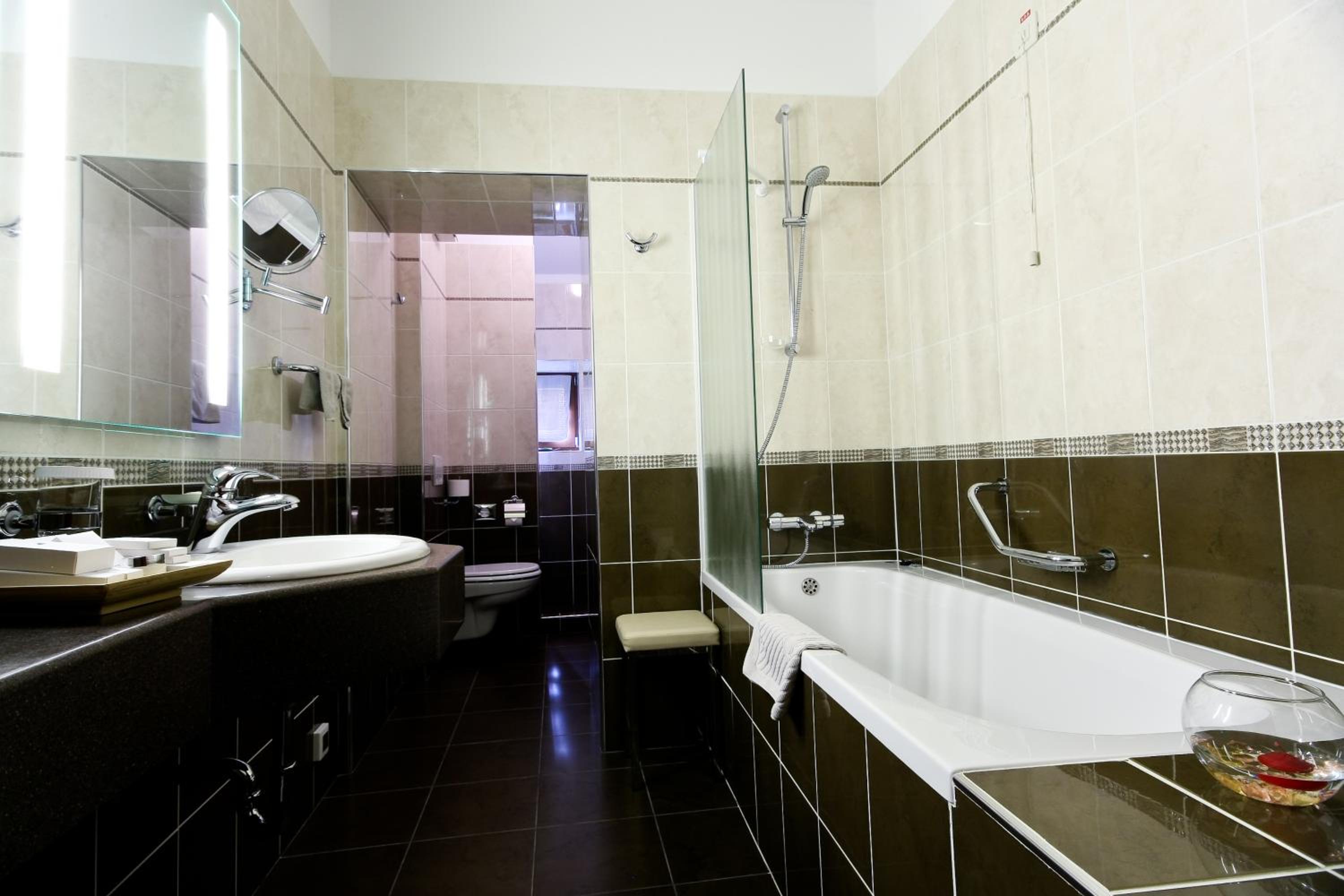 Deluxe Double Room photo 3