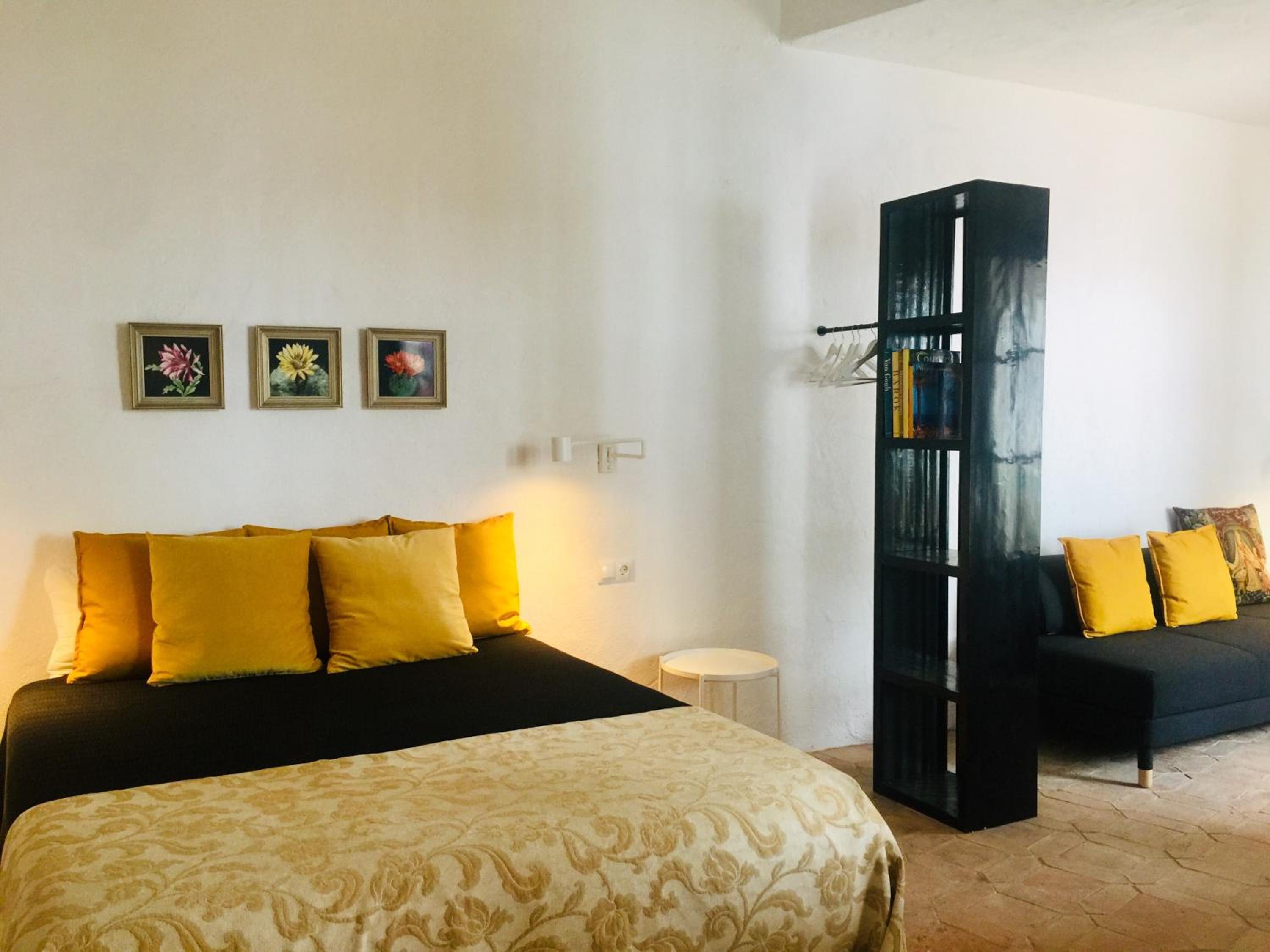 Double Room with Extra Bed photo 3