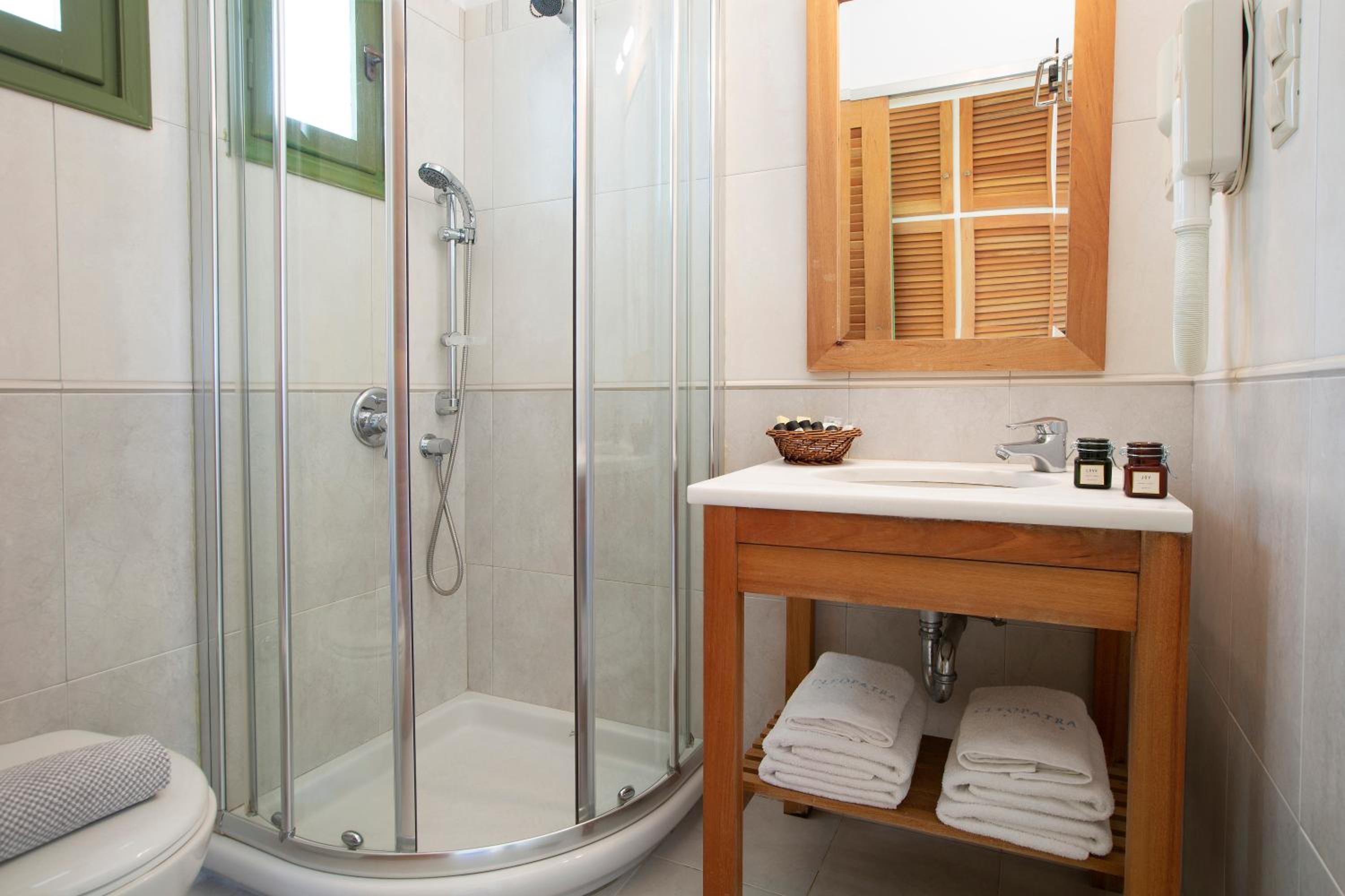 Double Room with Sea View - Photo 7