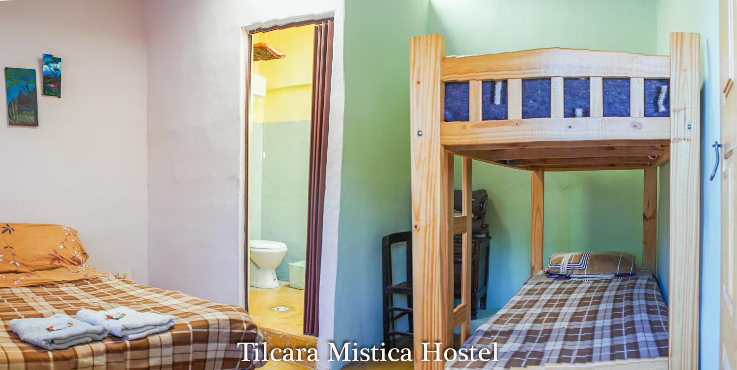 Quadruple Room with Private Bathroom photo 1