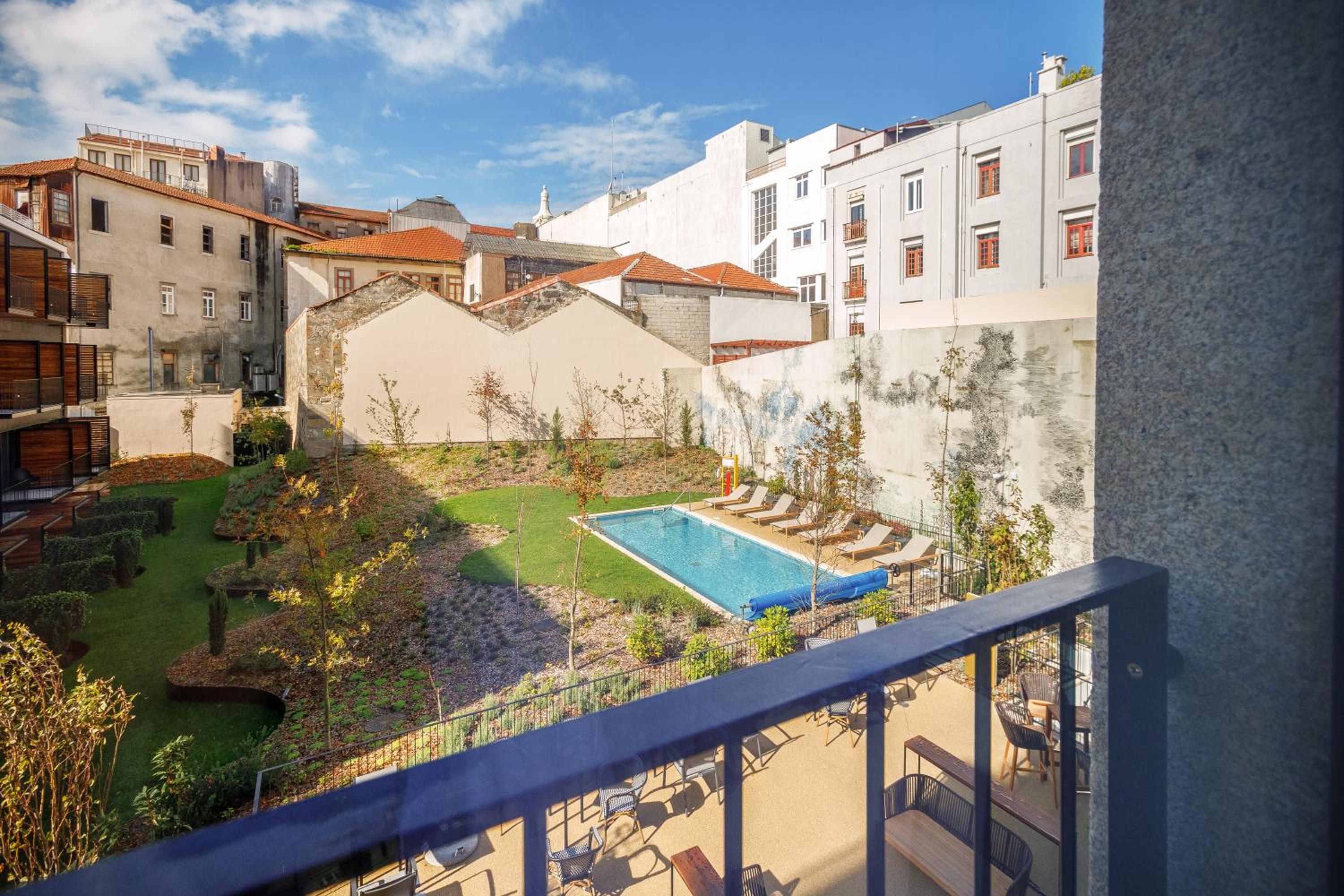 Classic Double Room with Garden View