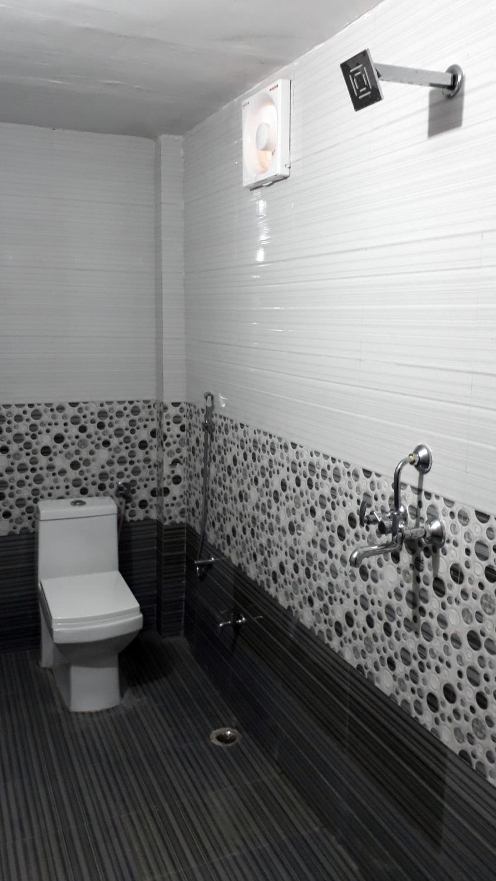 Deluxe King Room - Photo 19
