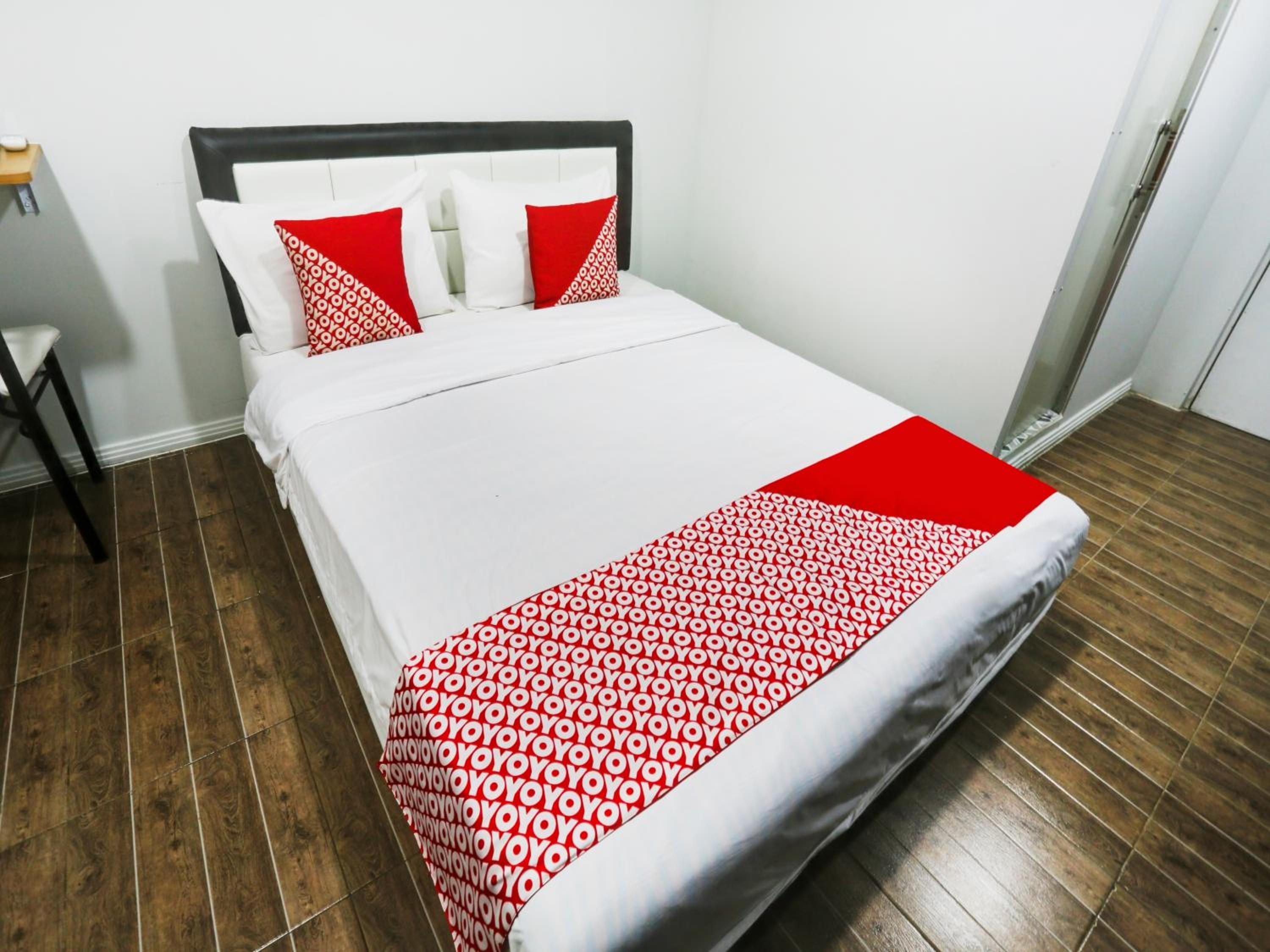 Deluxe Suite - Photo 3