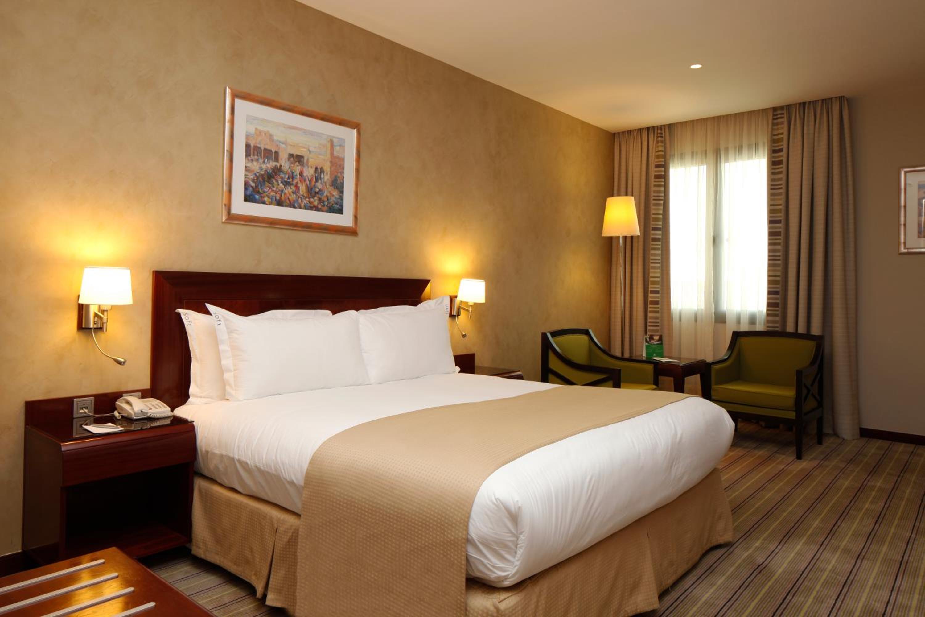 Premium King Room with City View - Smoking