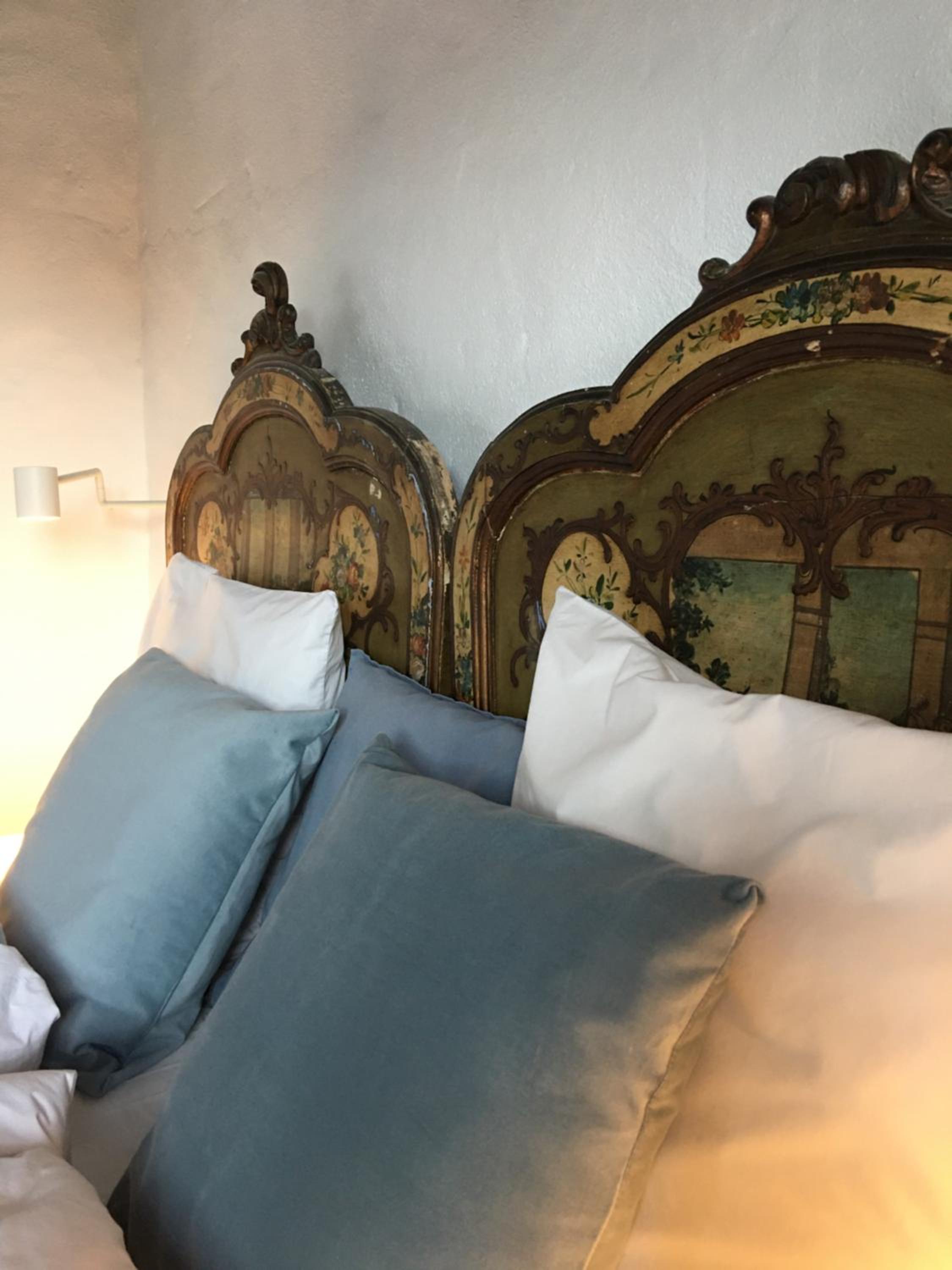 Deluxe Double Room with Balcony photo 3