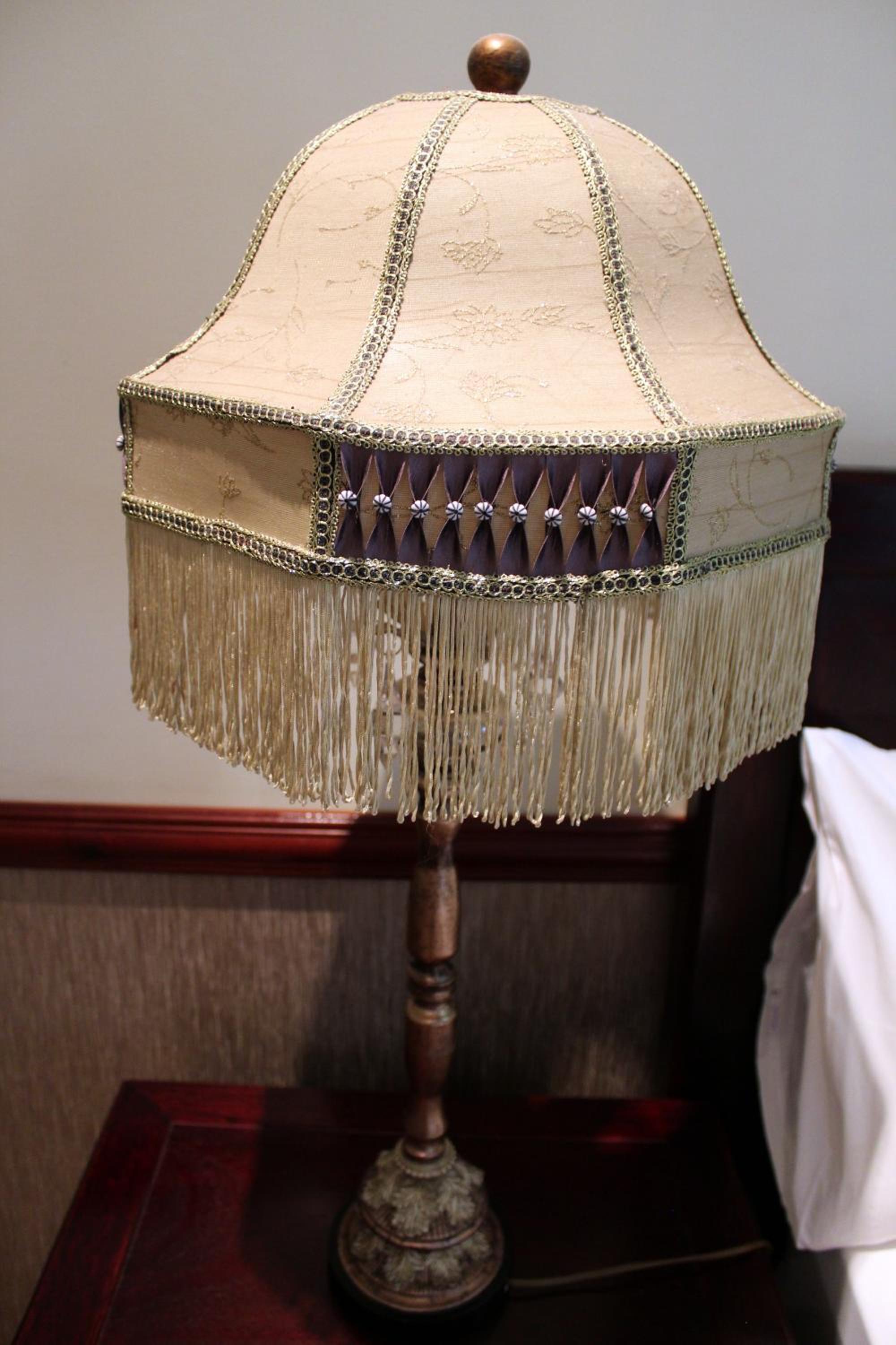 Deluxe Queen Room - Photo 9