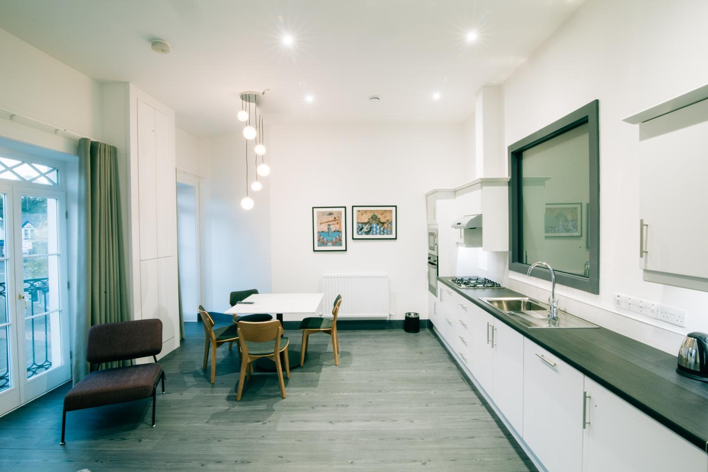 One-Bedroom Apartment - Photo 5