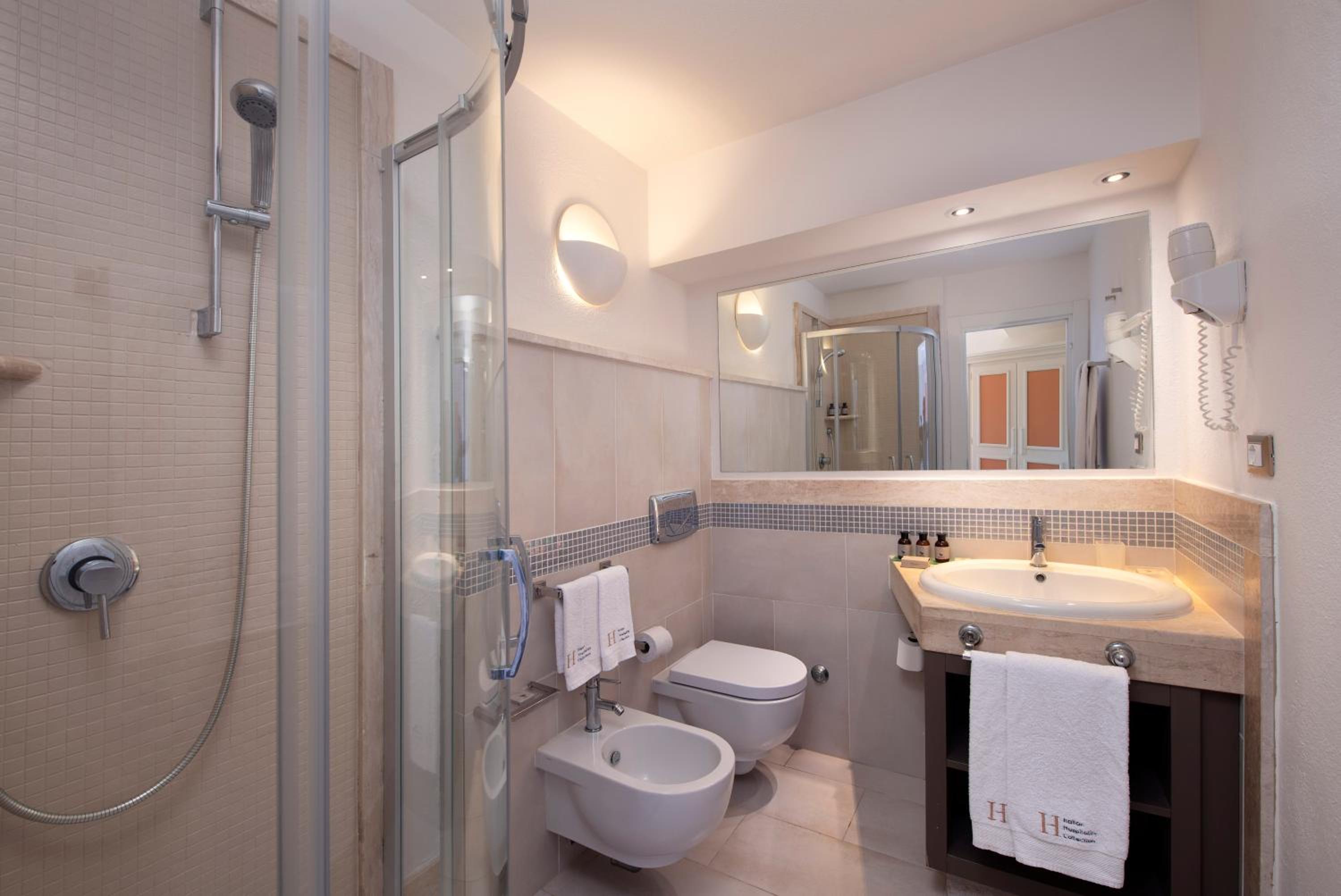 Classic Double Room - Photo 5