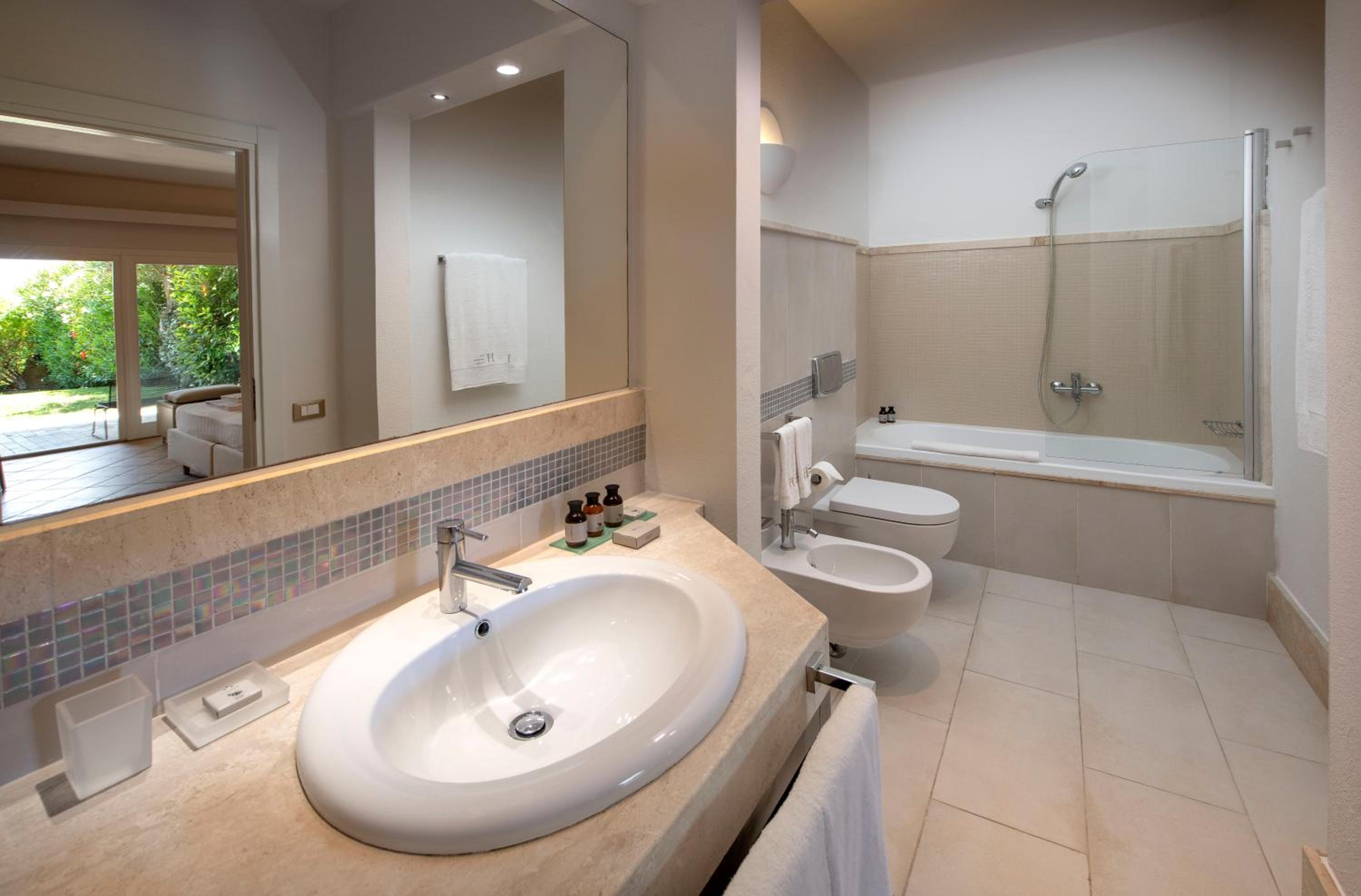Superior Double or Twin Room - Photo 4