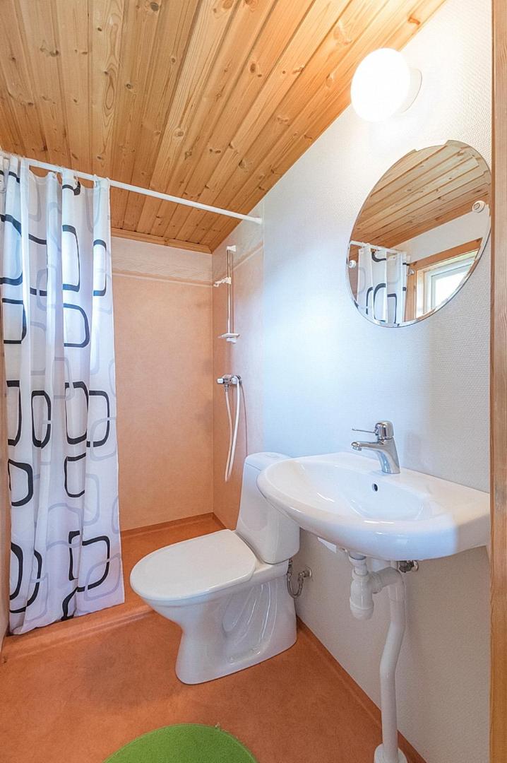One-Bedroom House photo 2