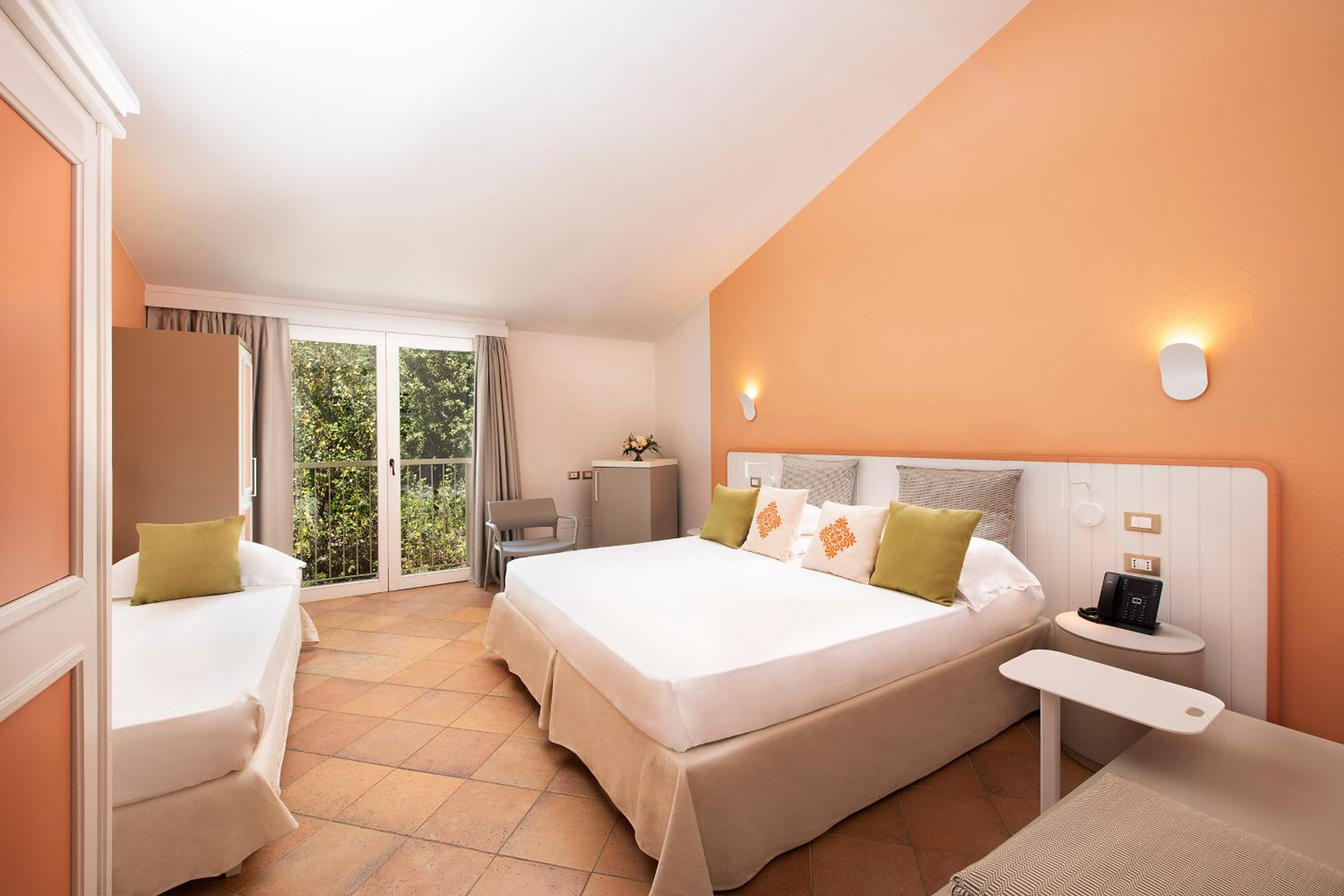 Classic Triple Room - Photo 3