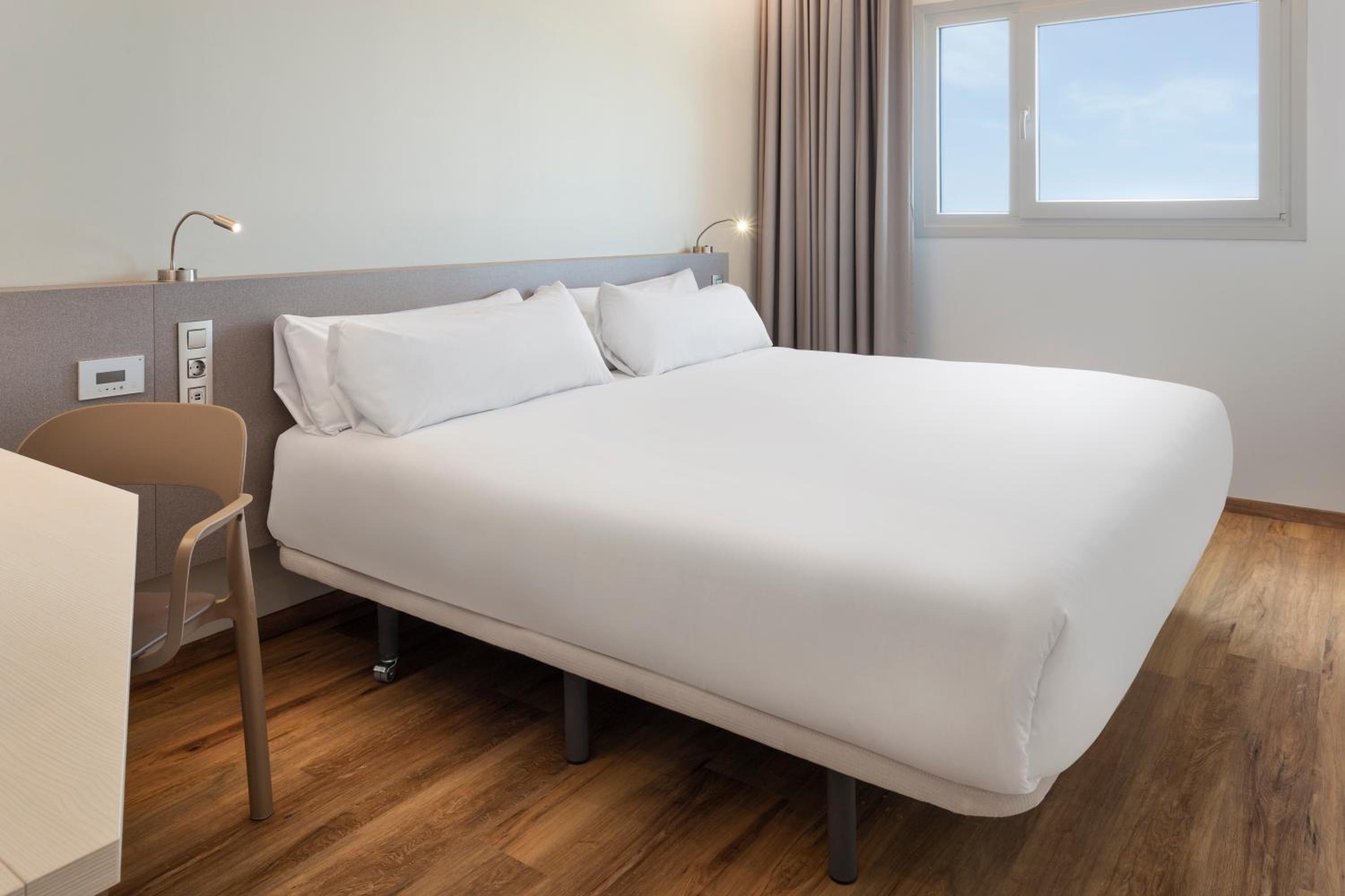 Double Room - Photo 3