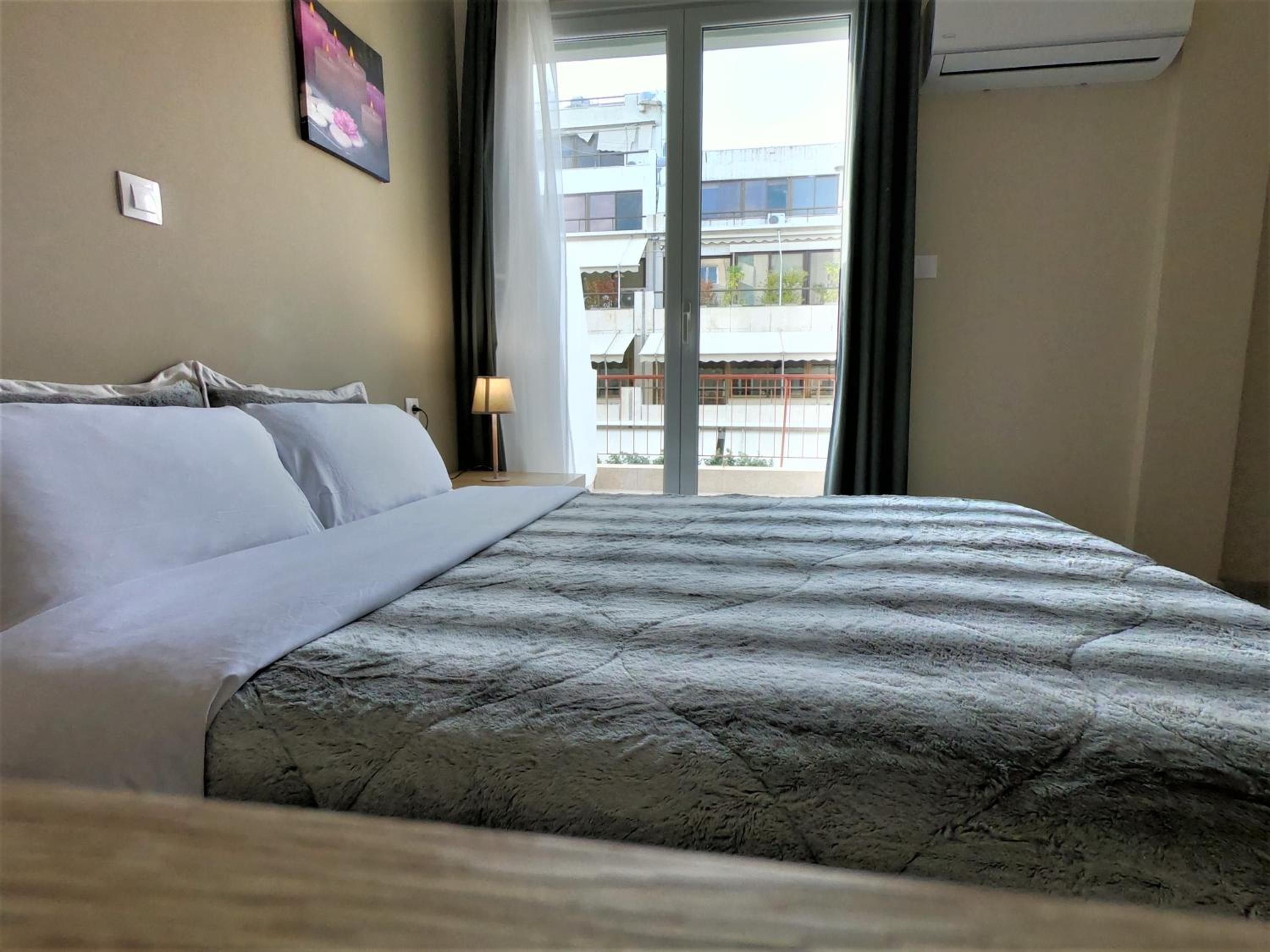 Double Room with Private Bathroom - Photo 7