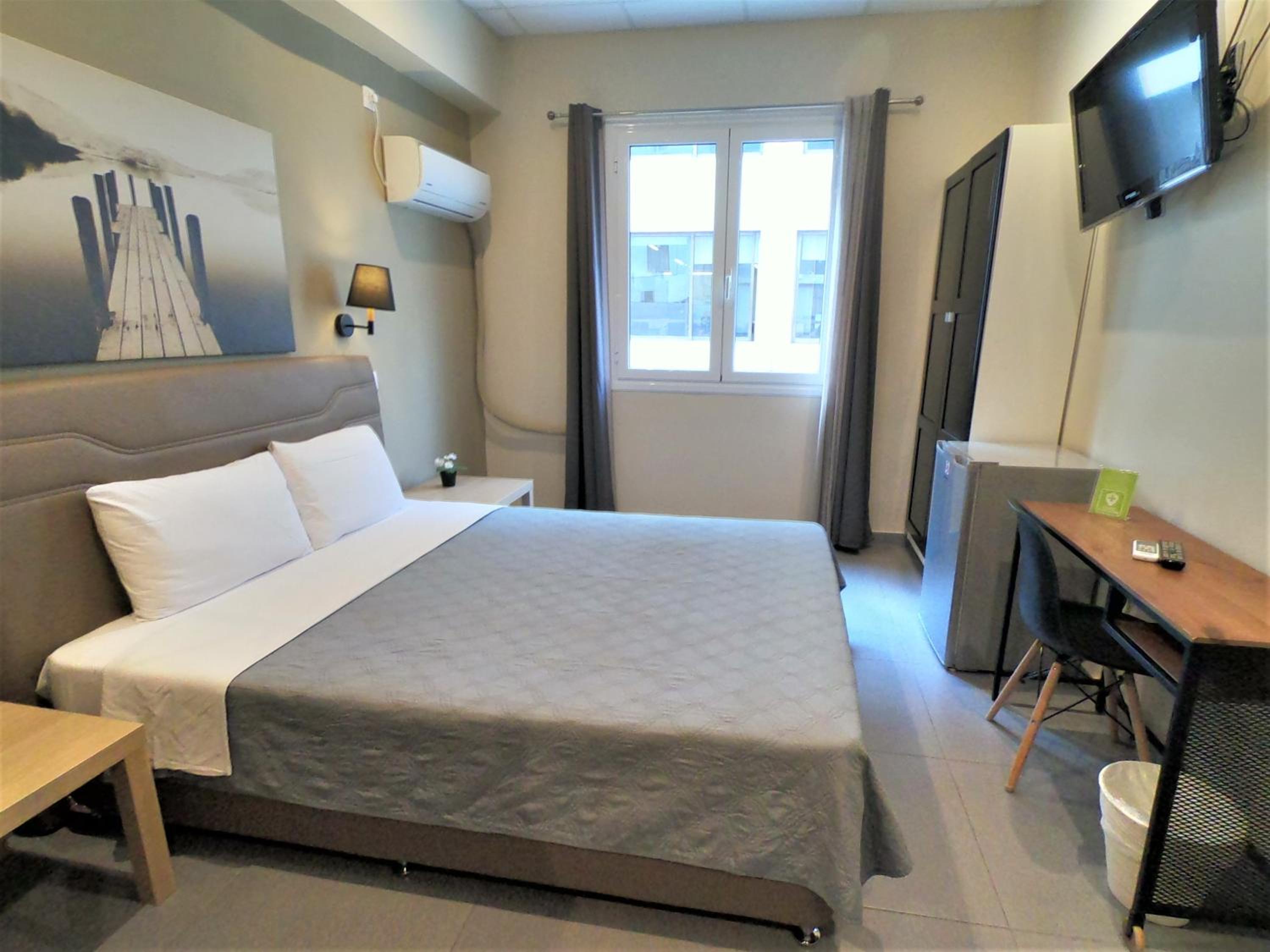 Superior Double Room with Private Bathroom - Photo 6