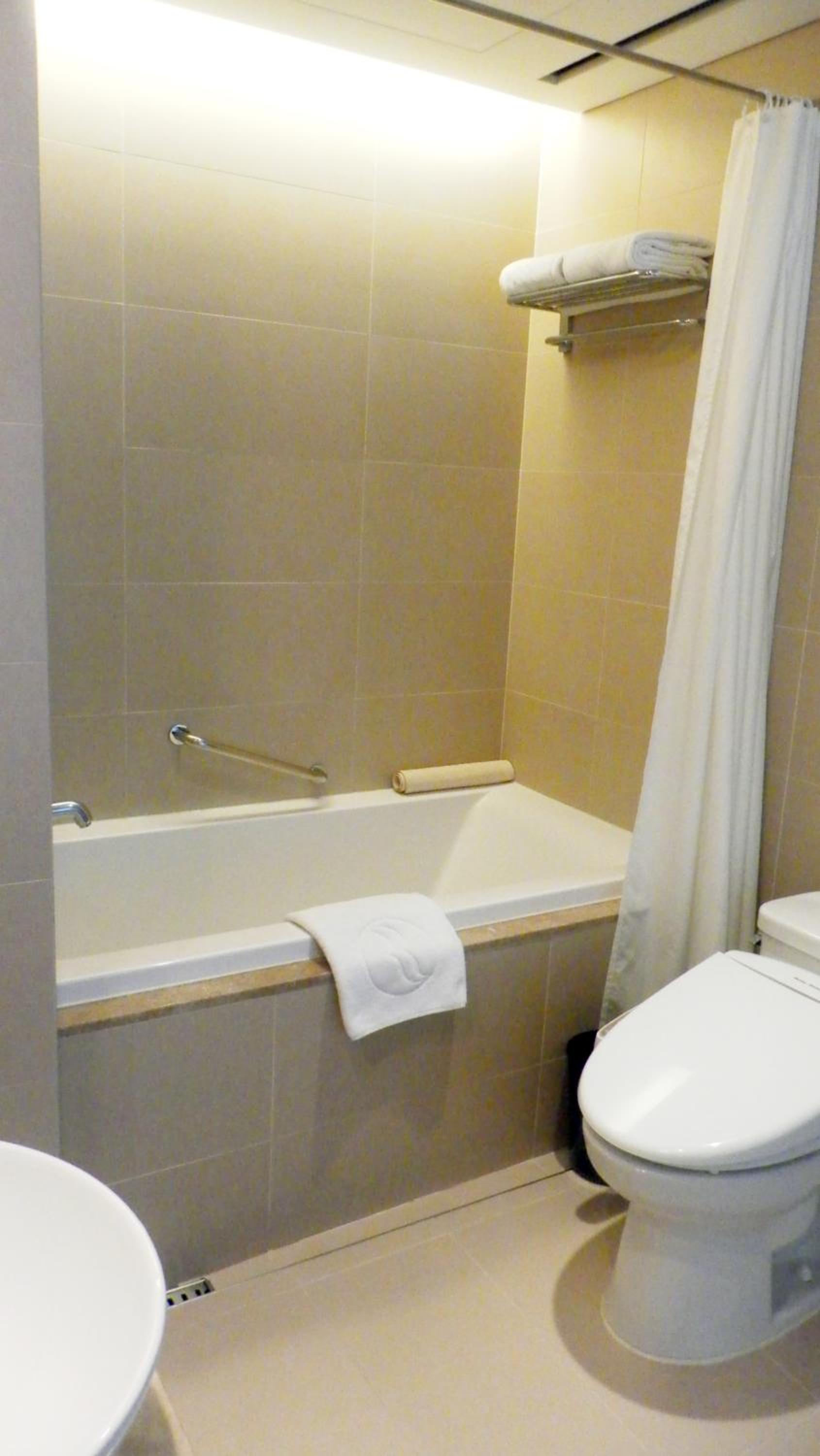 Deluxe King Room - Photo 2