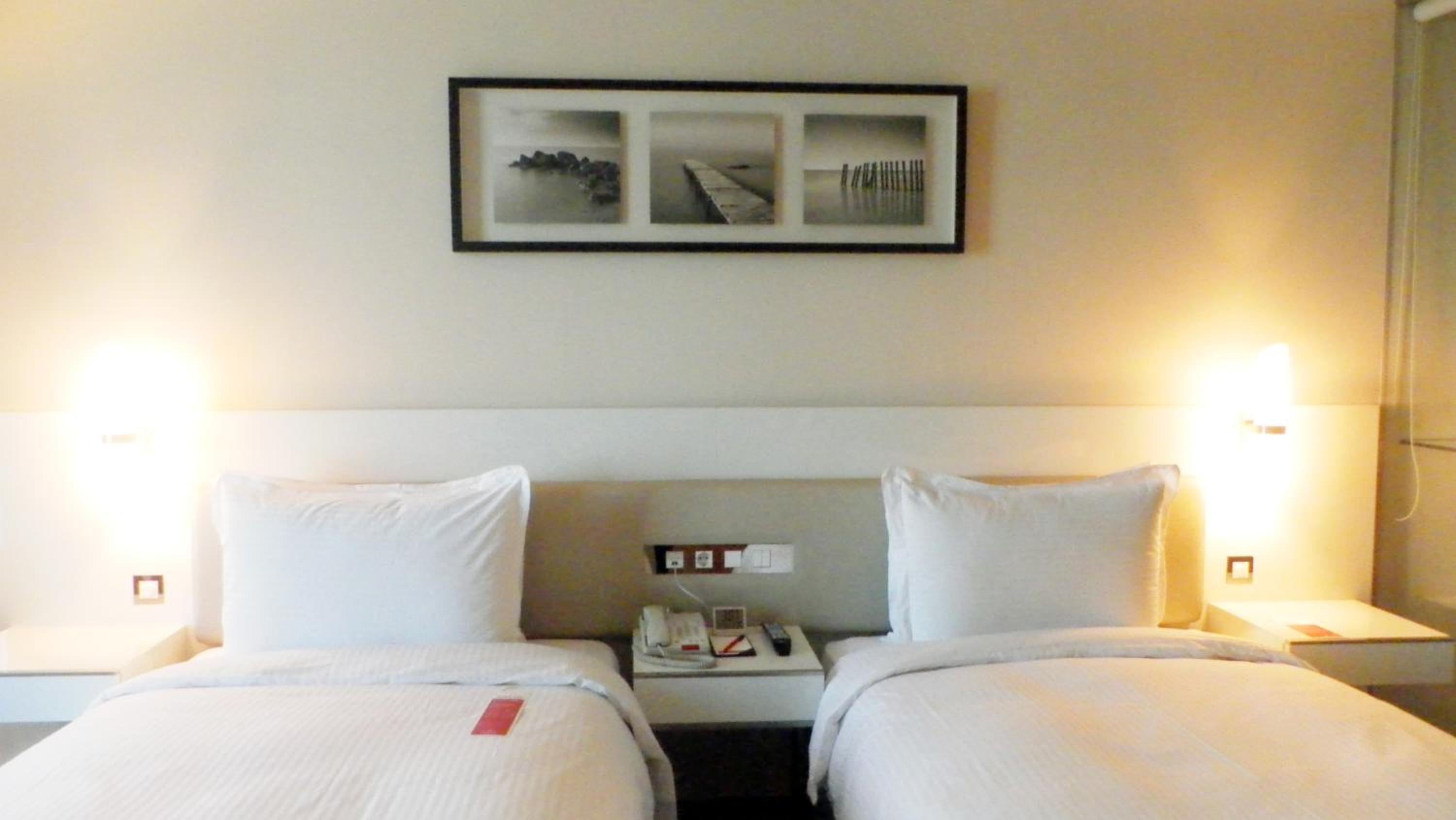 Deluxe Twin Room - Photo 2