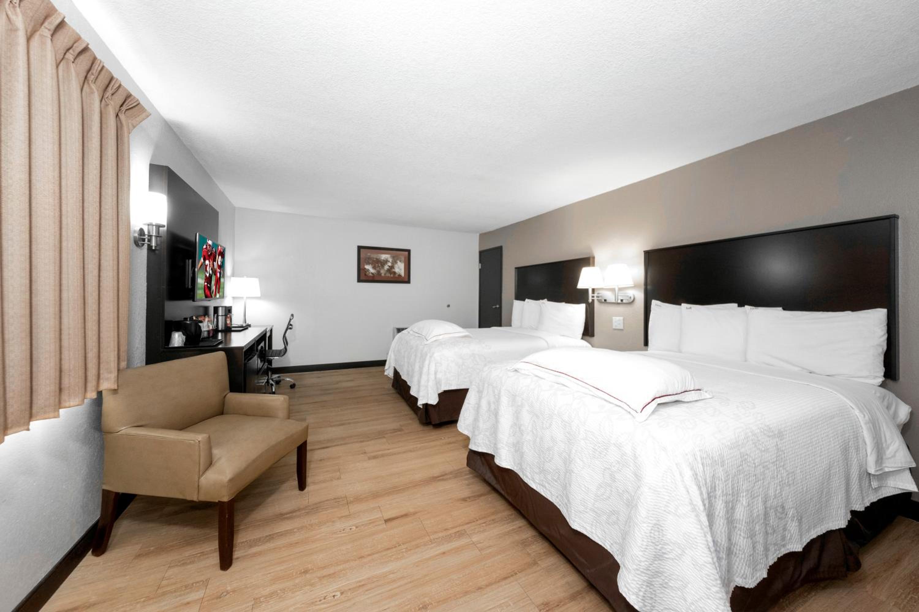 Premium Room with Two Double Beds (Upgraded Bedding & Snack Box) photo 1